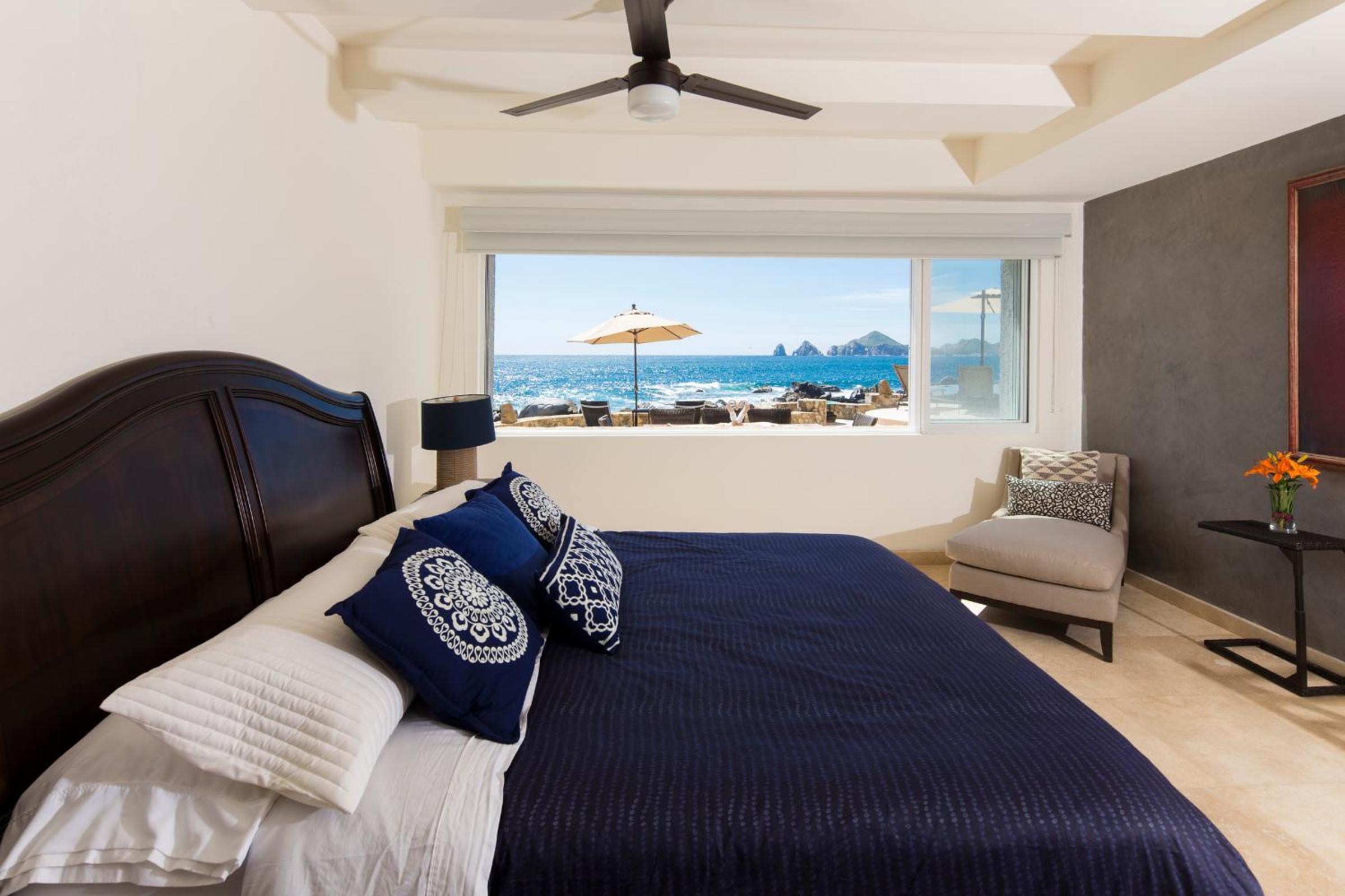 Casa Luna - Luxury Villa - Oceanfront, Private Infinite Pool & Cabos Arch view view 5
