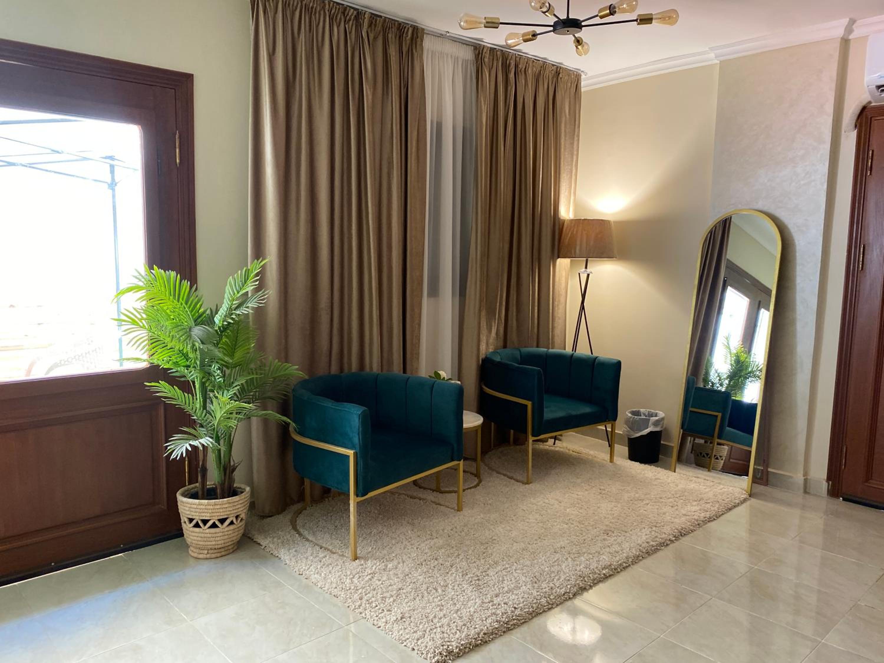 Charming 2BR with Private Garden