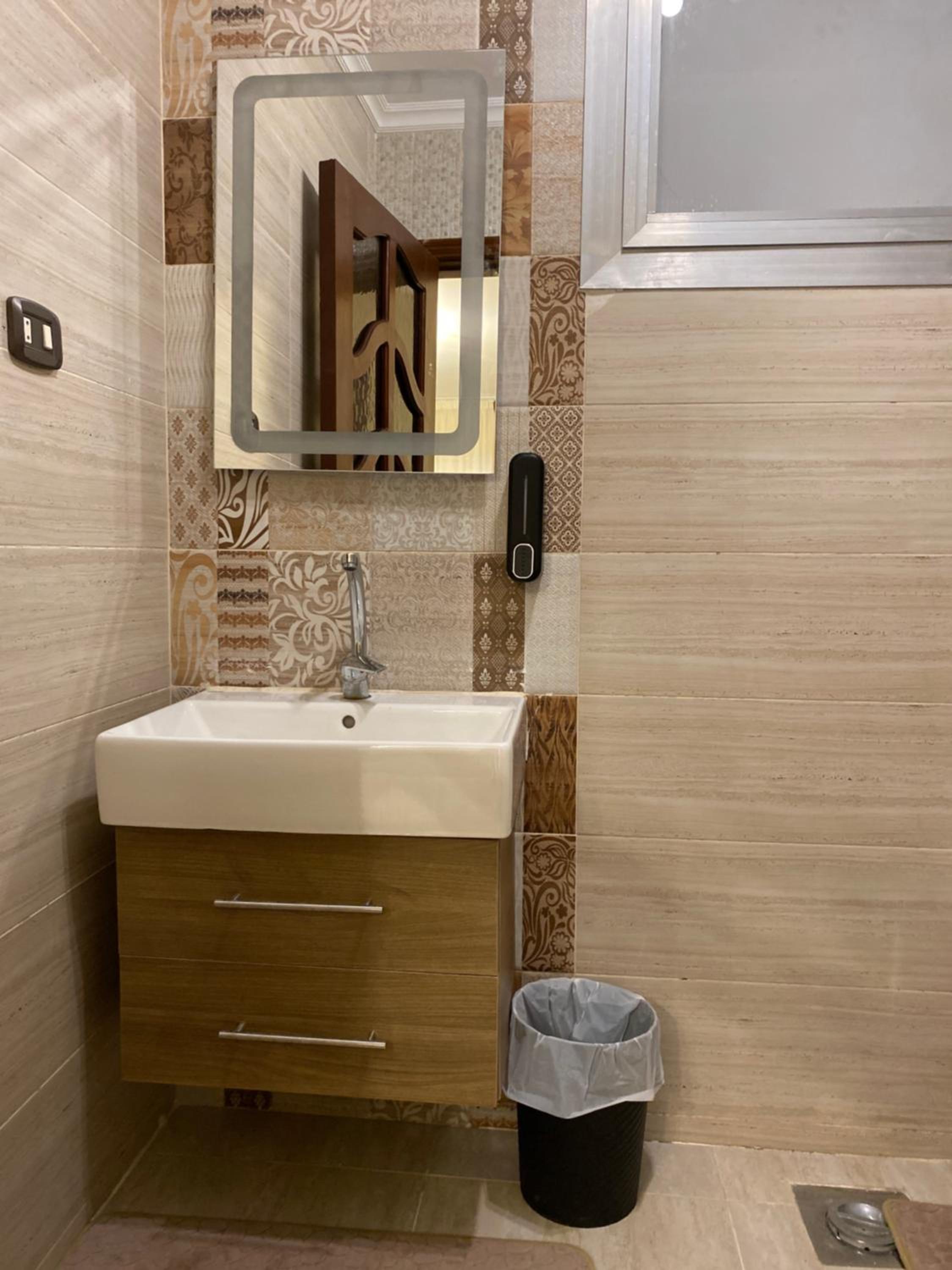 Charming 2BR with Private Garden