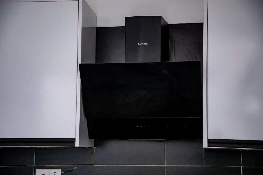 Cozy 1 Bed Apartment East Legon view 5