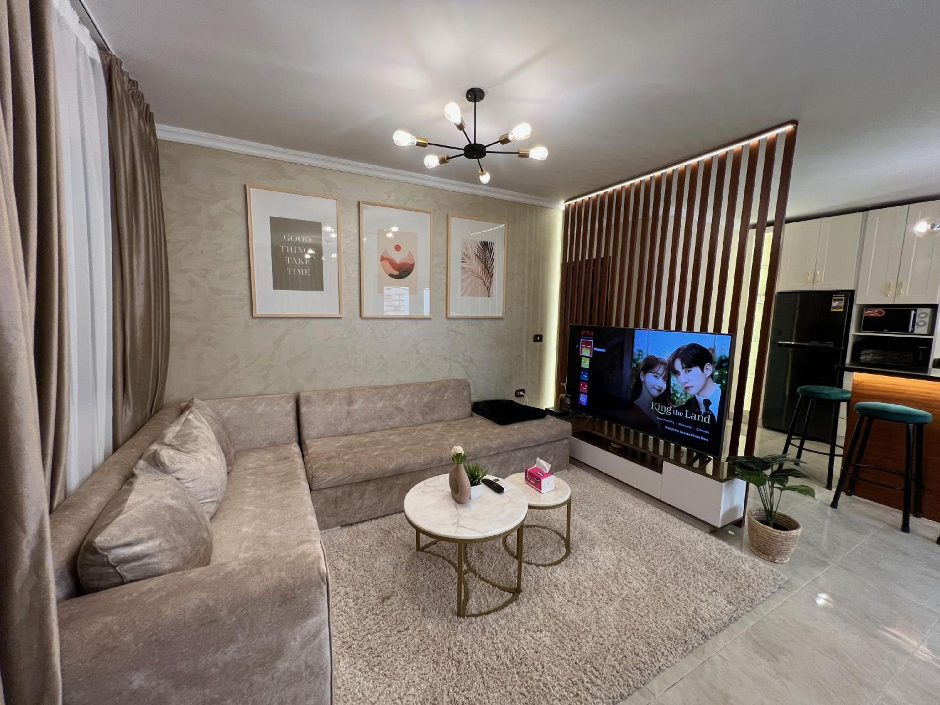 Charming 2BR with Private Garden