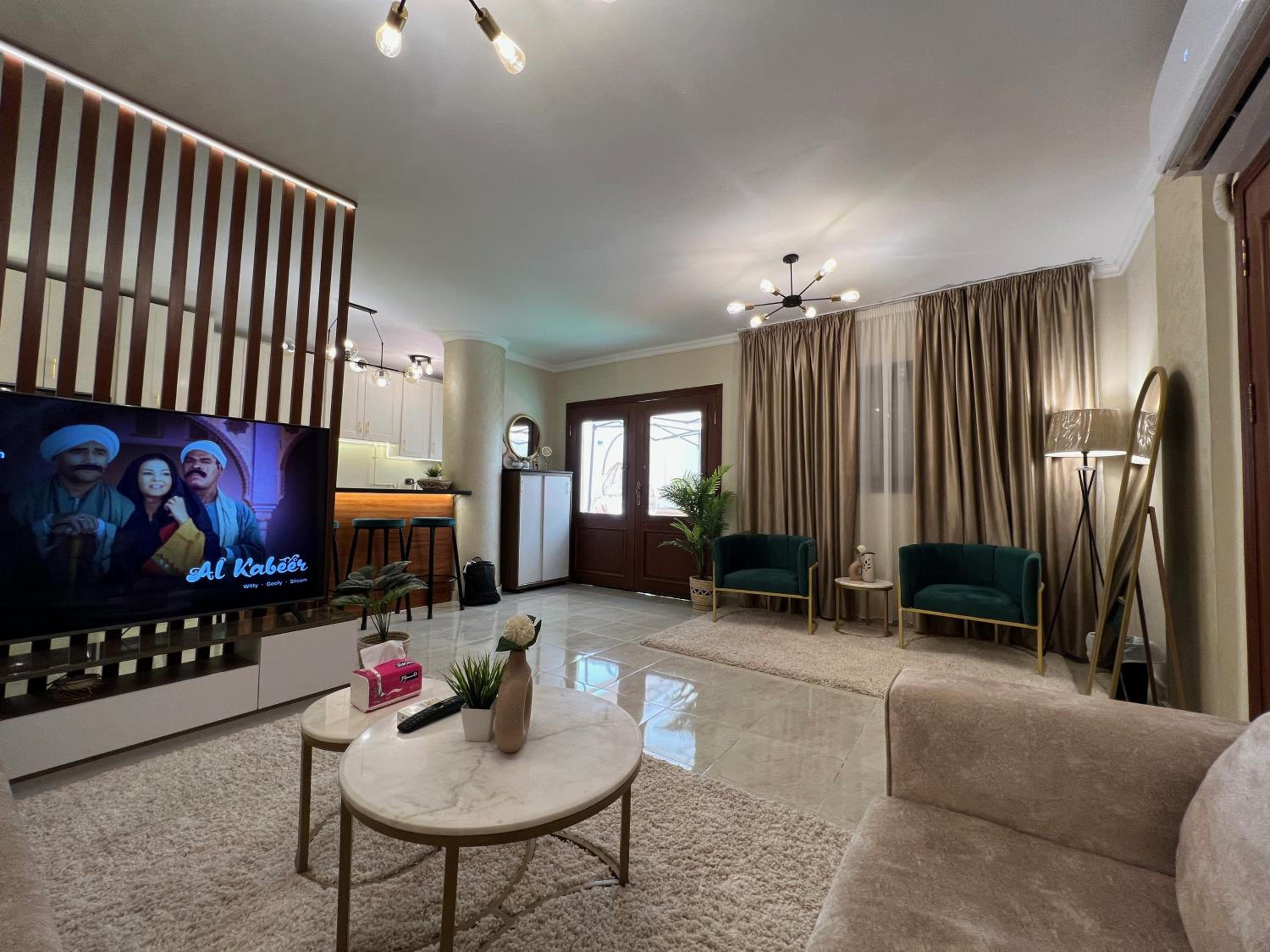 Charming 2BR with Private Garden