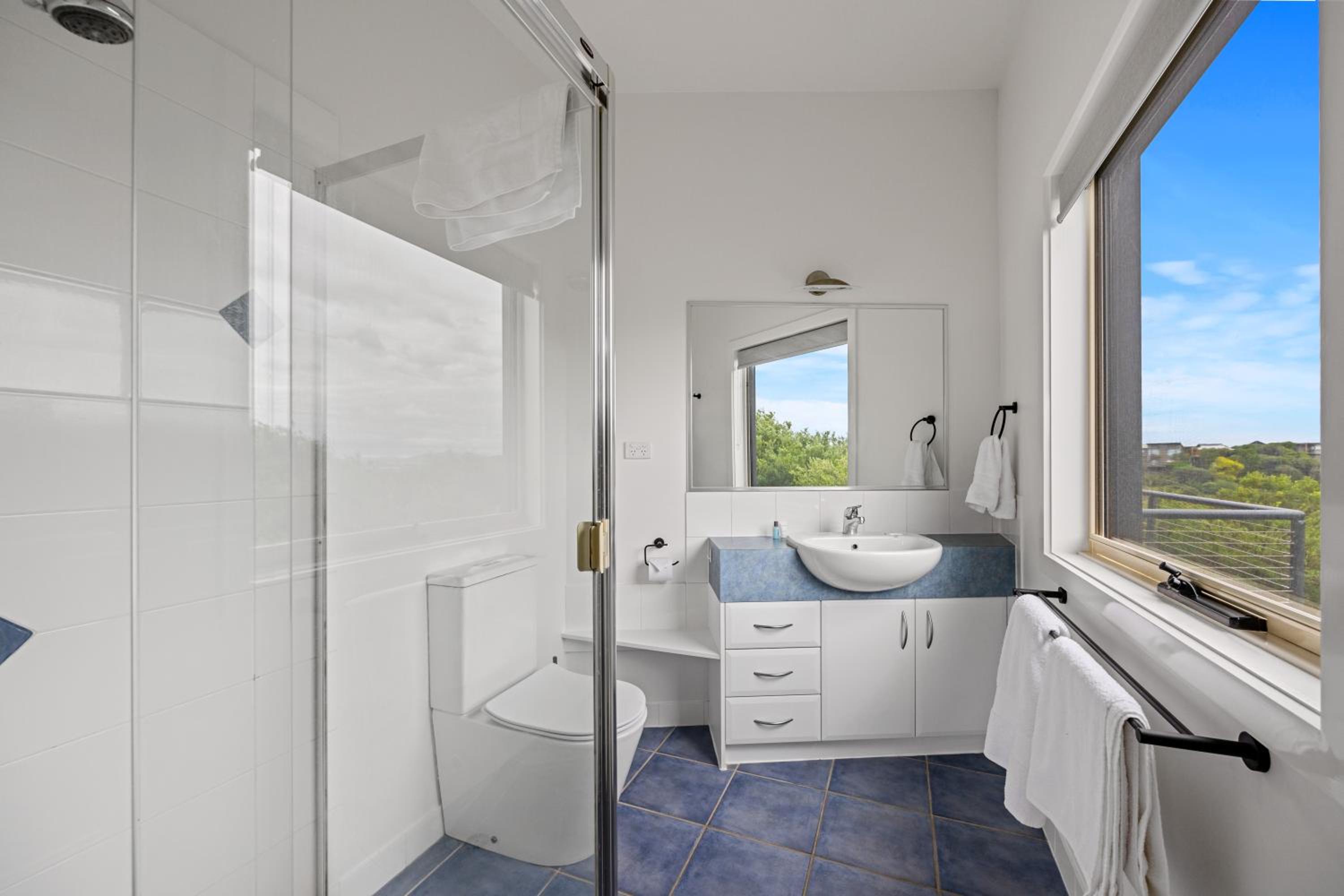 Beach Escape Penthouse 2 Bdr Apartment