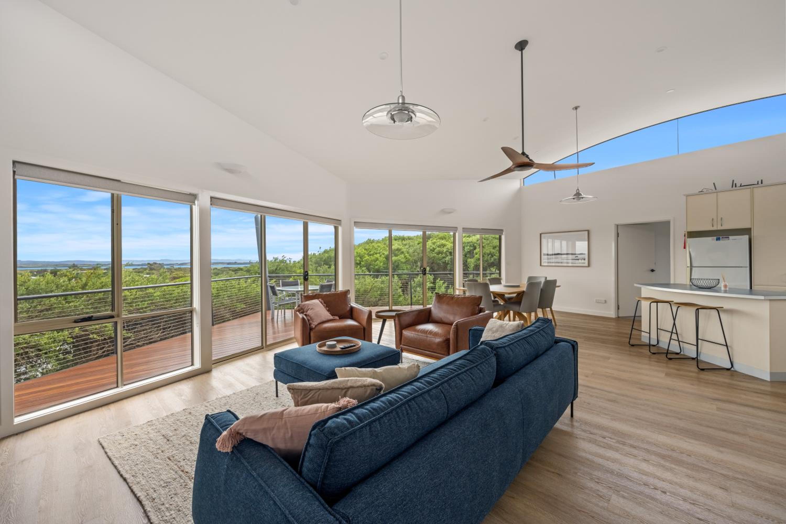 Beach Escape Penthouse 2 Bdr Apartment
