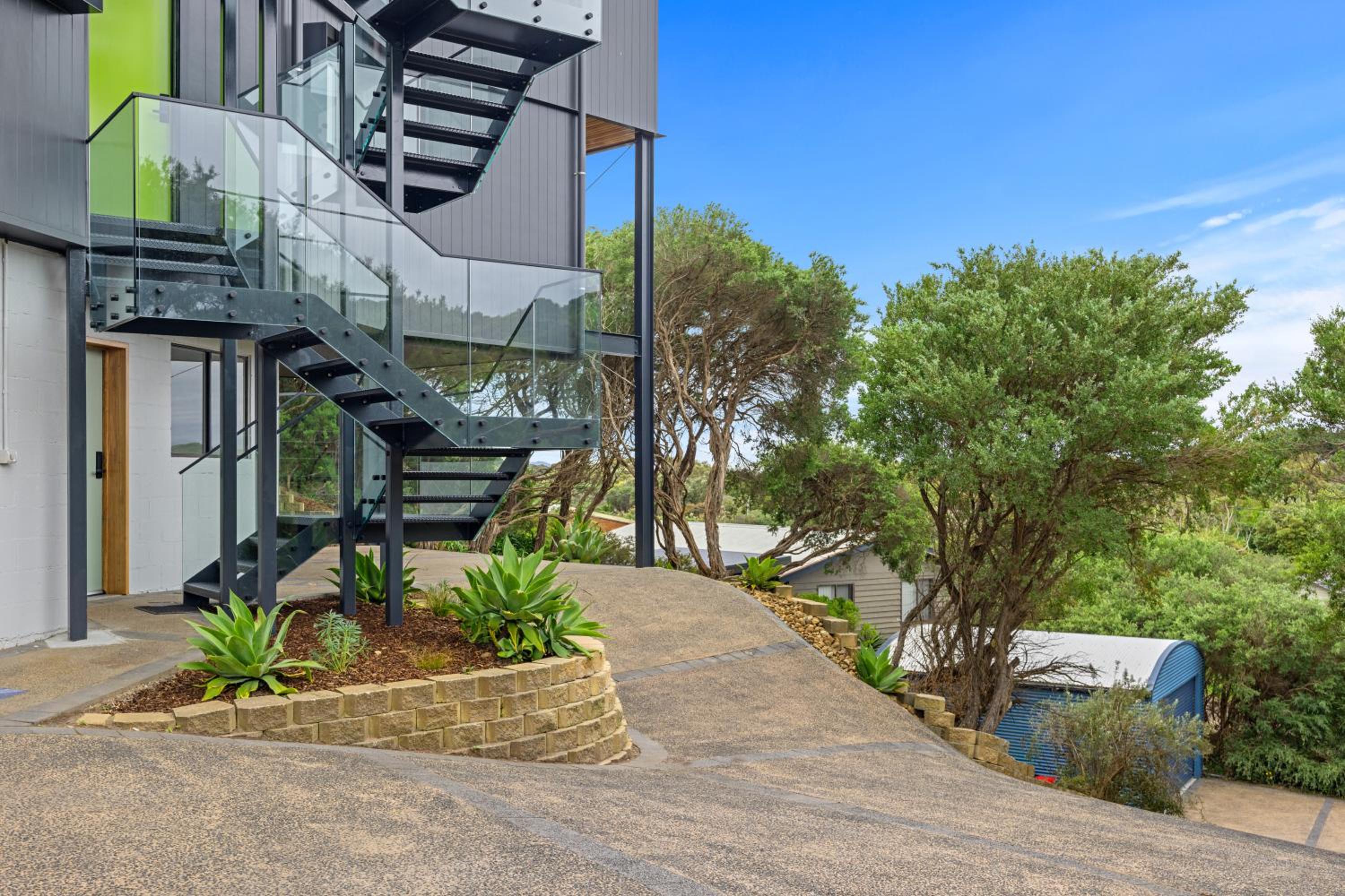 Beach Escape Penthouse 2 Bdr Apartment
