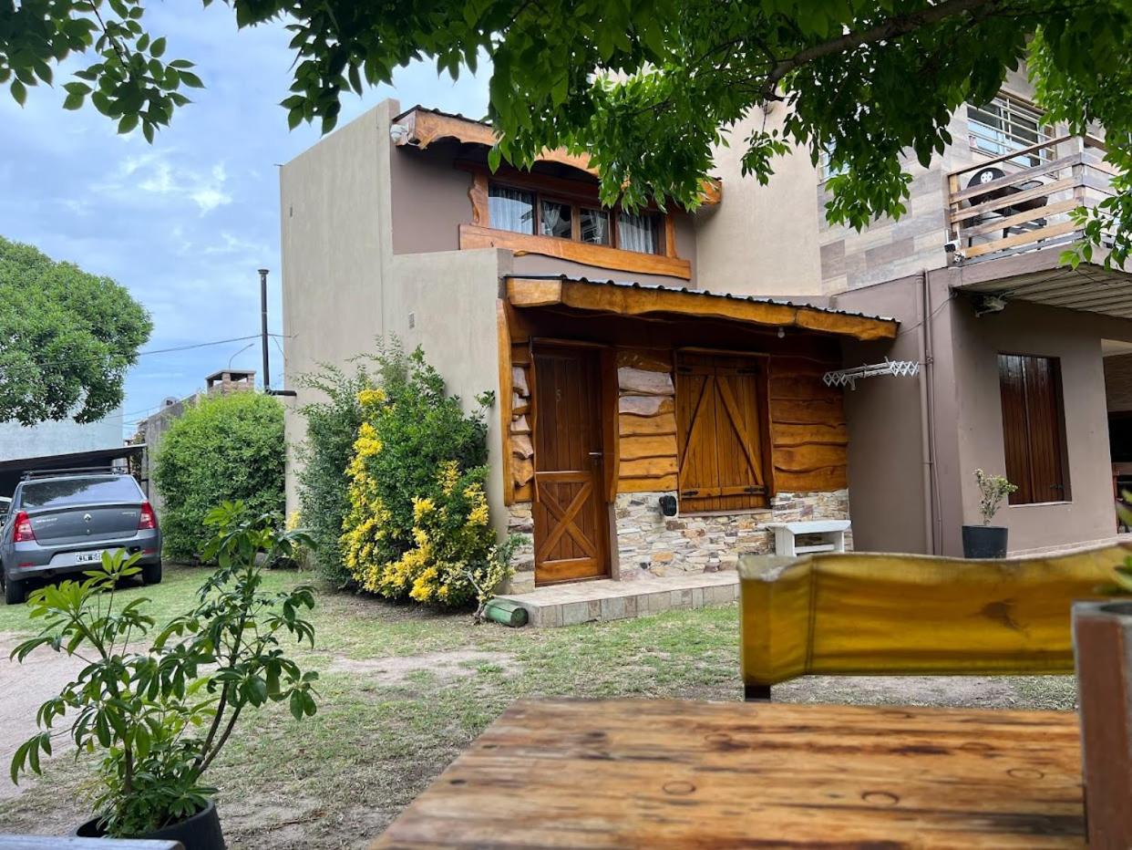 CABAÑAS MECHI