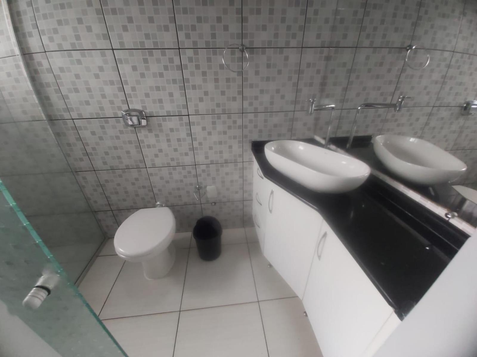 Casa com piscina no Portal