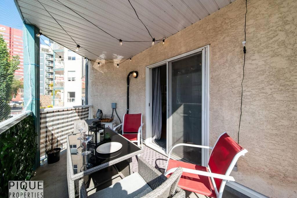 The Breakfast Club Suite - King Bed & AC - Patio - UG Park