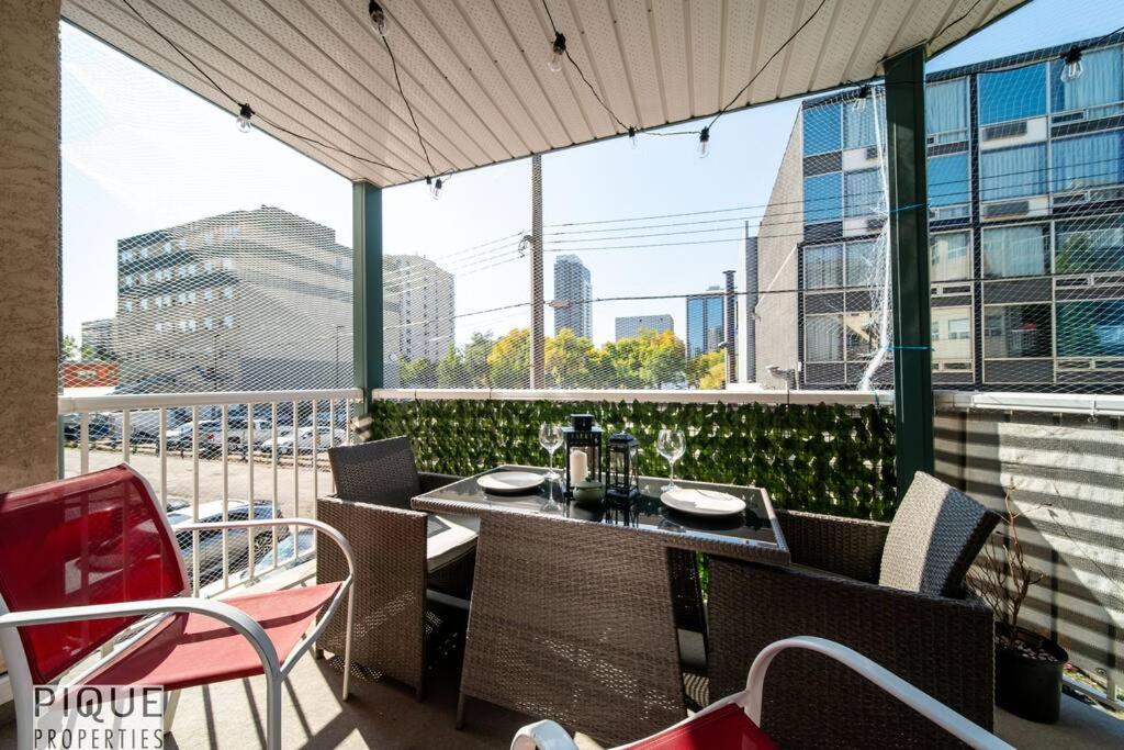 The Breakfast Club Suite - King Bed & AC - Patio - UG Park