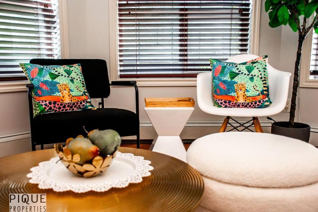 The Breakfast Club Suite - King Bed & AC - Patio - UG Park