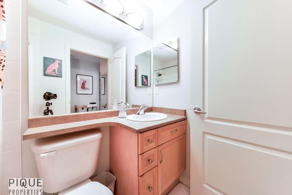 The Breakfast Club Suite - King Bed & AC - Patio - UG Park