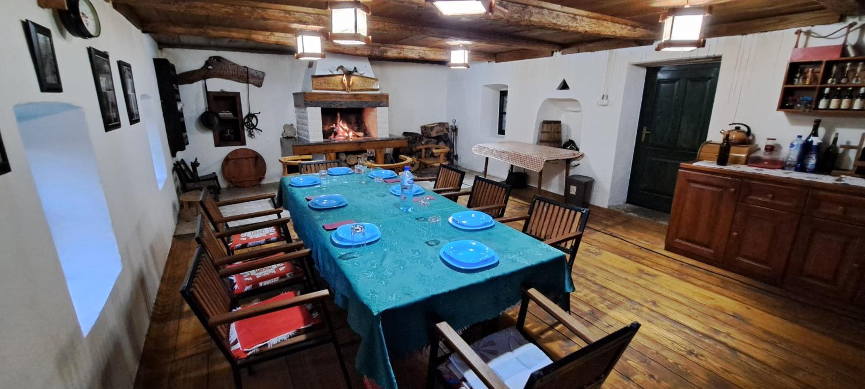 Old house Nilovic view 3