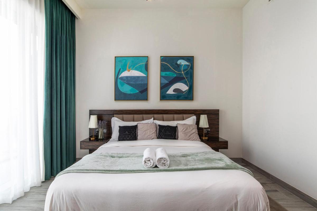 Premium 1BR with excellent sea view
