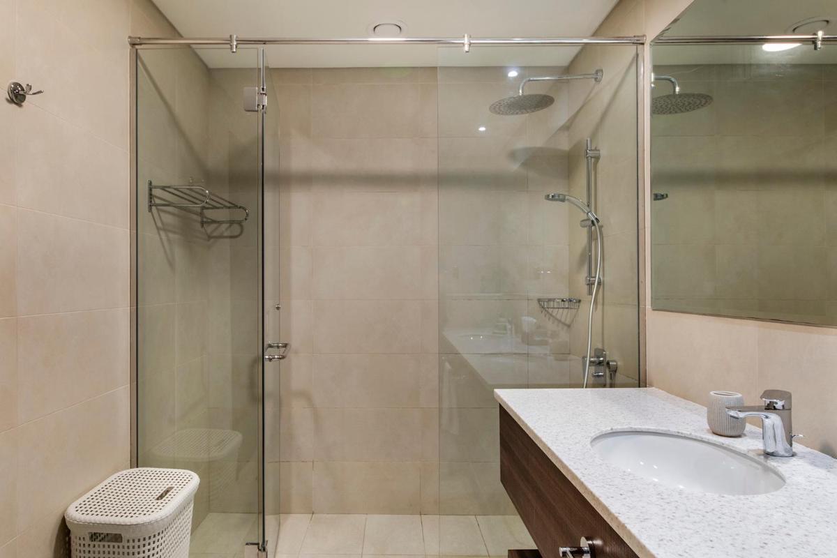 Premium 1BR with excellent sea view