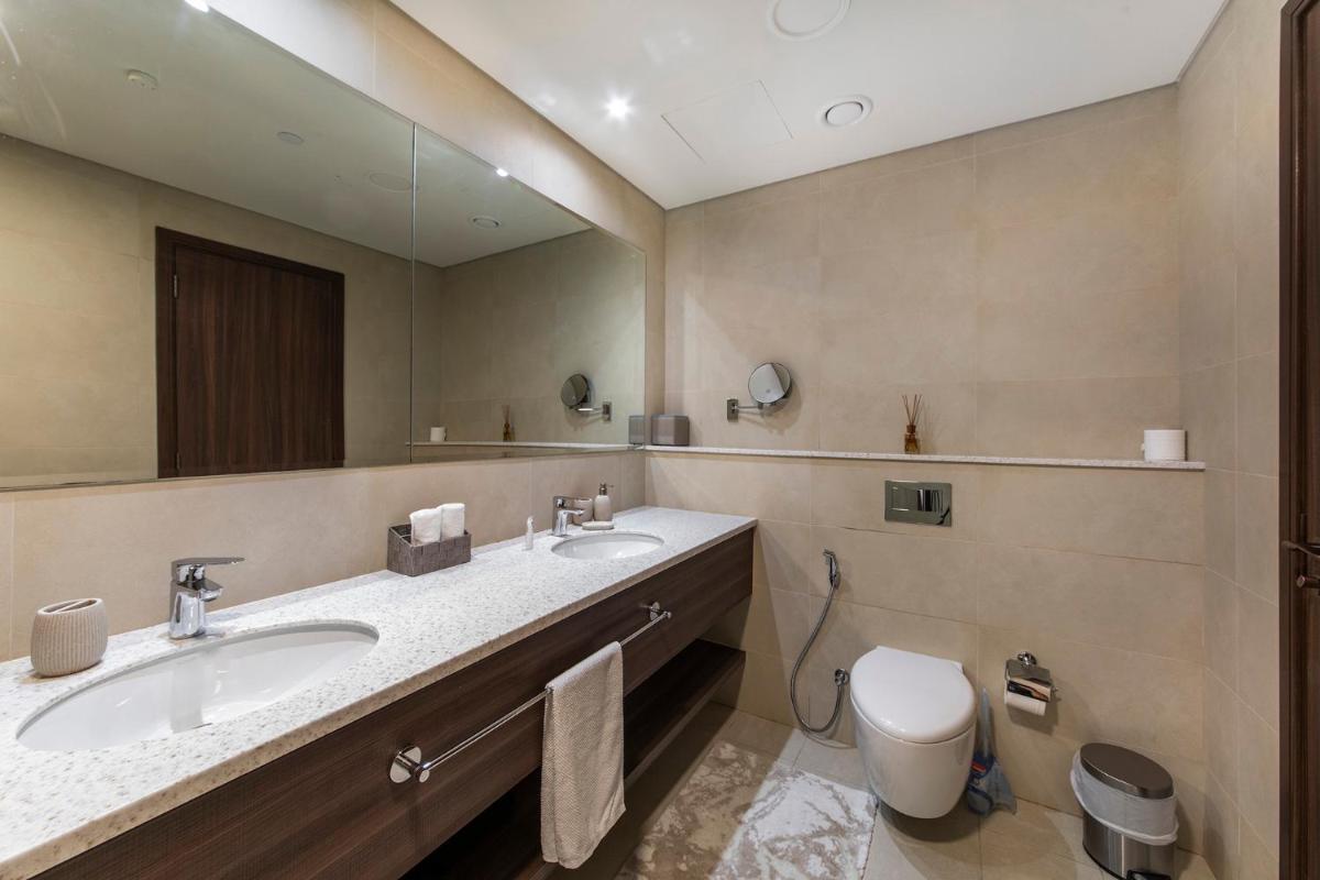 Premium 1BR with excellent sea view