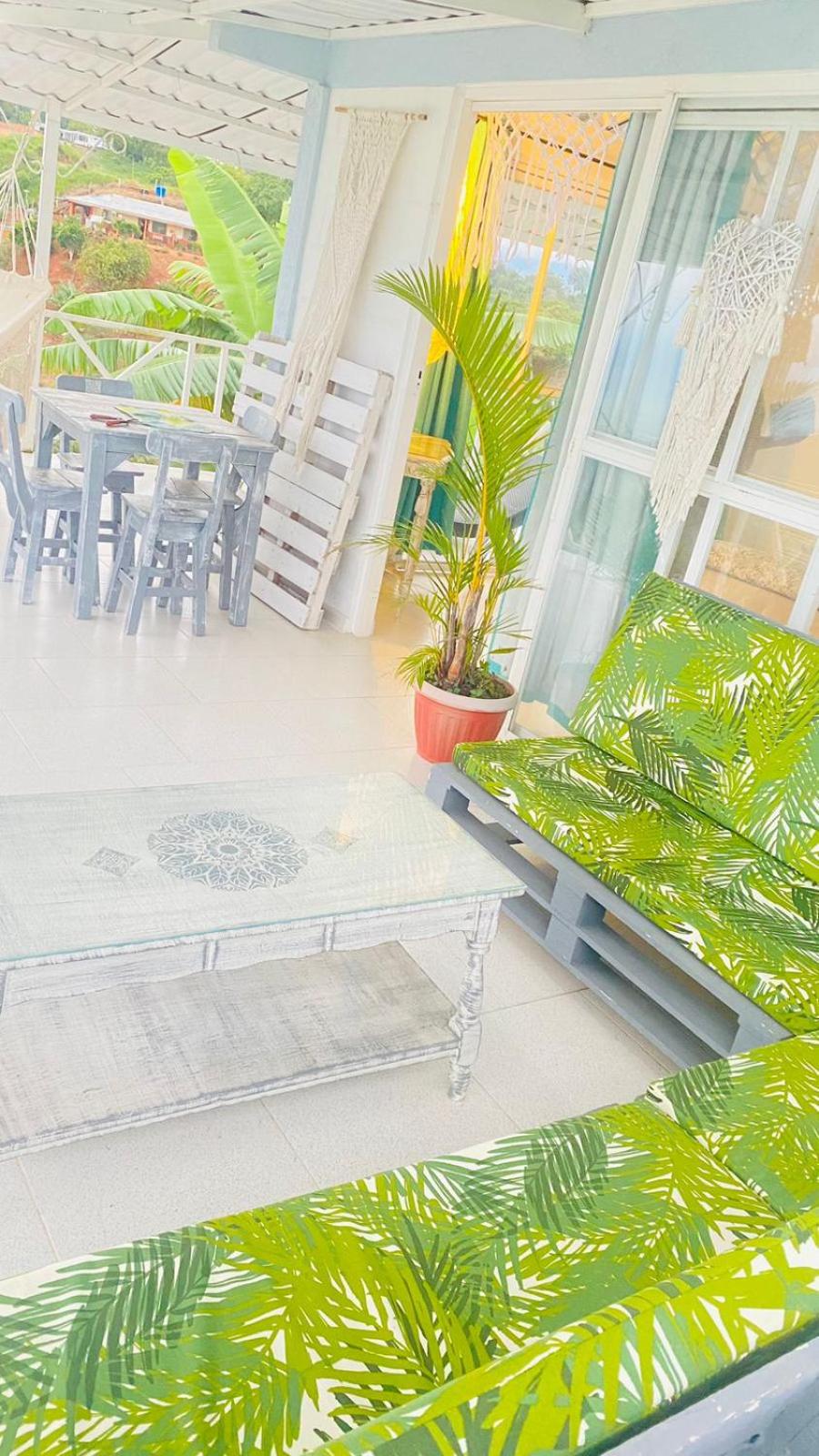 Hermosa cabaña privada cerca a Tulua con jacuzzi