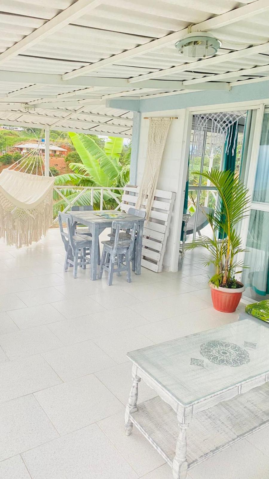 Hermosa cabaña privada cerca a Tulua con jacuzzi