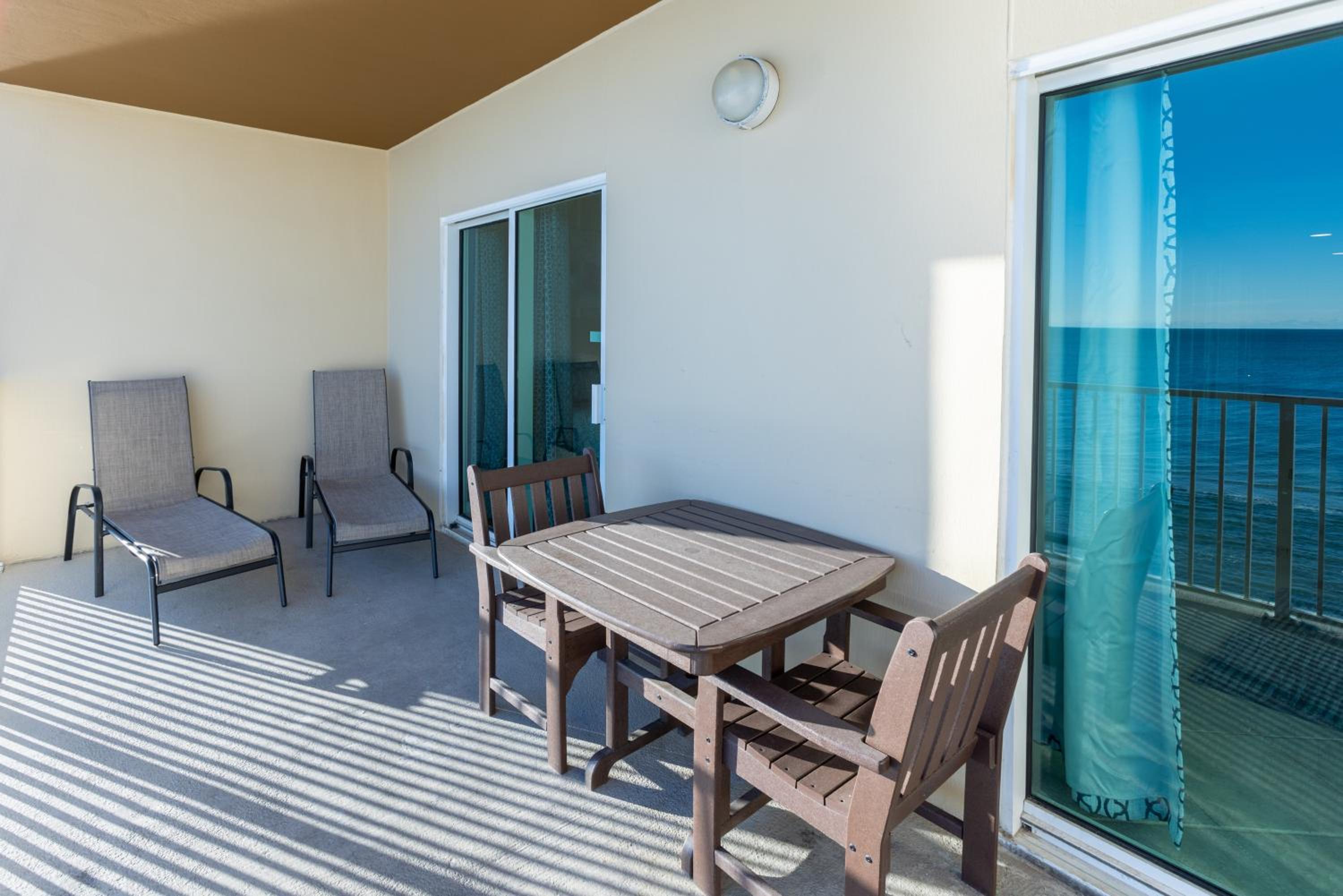 Crystal Shores West 204 view 4