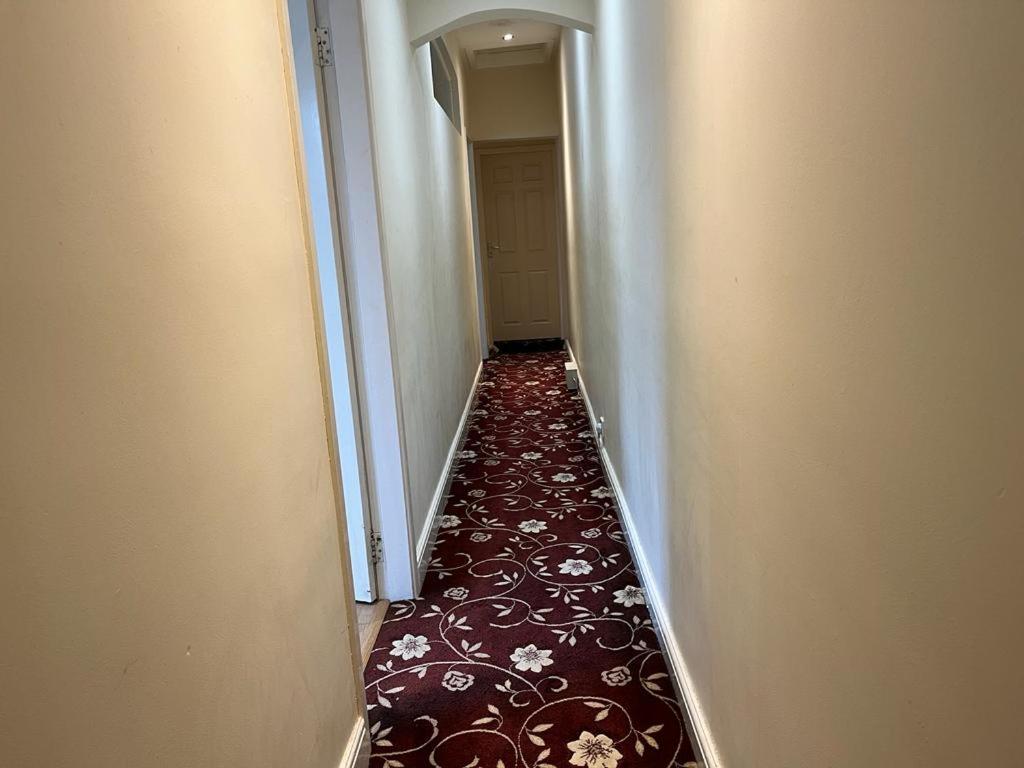 Wolverhampton Vacations - Amazing Entire Home in Wolverhampton - Property Image 20