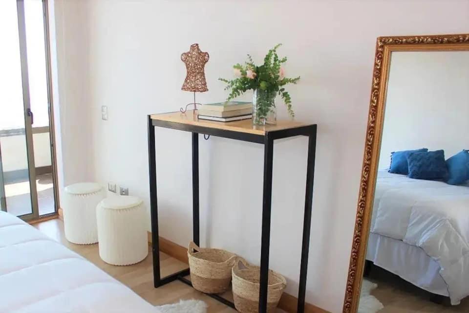 Frente a la Playa, amplio departamento para 10 personas, con 4 dormitorios y 4 baños
