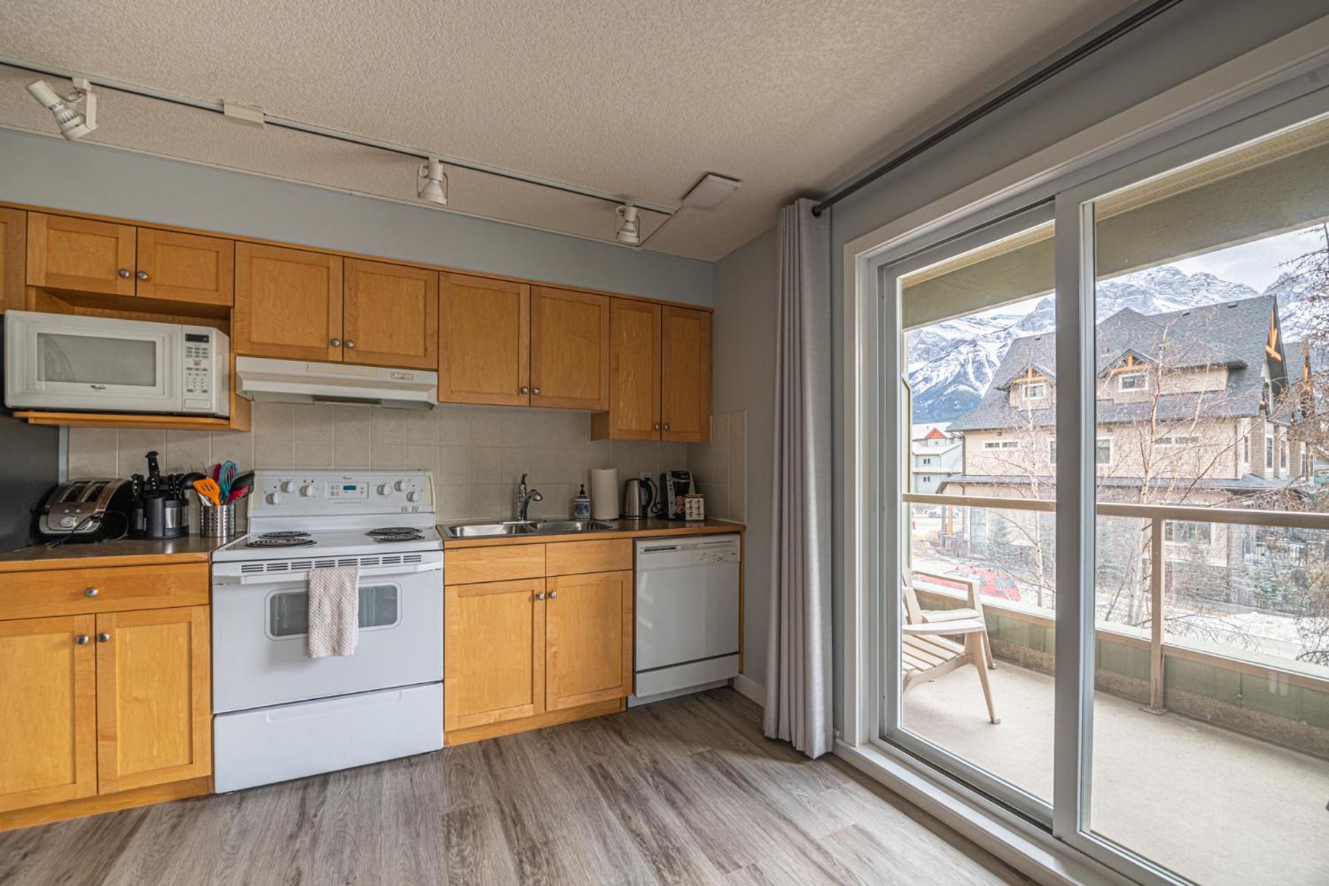 Windtower Lodge - Canmore