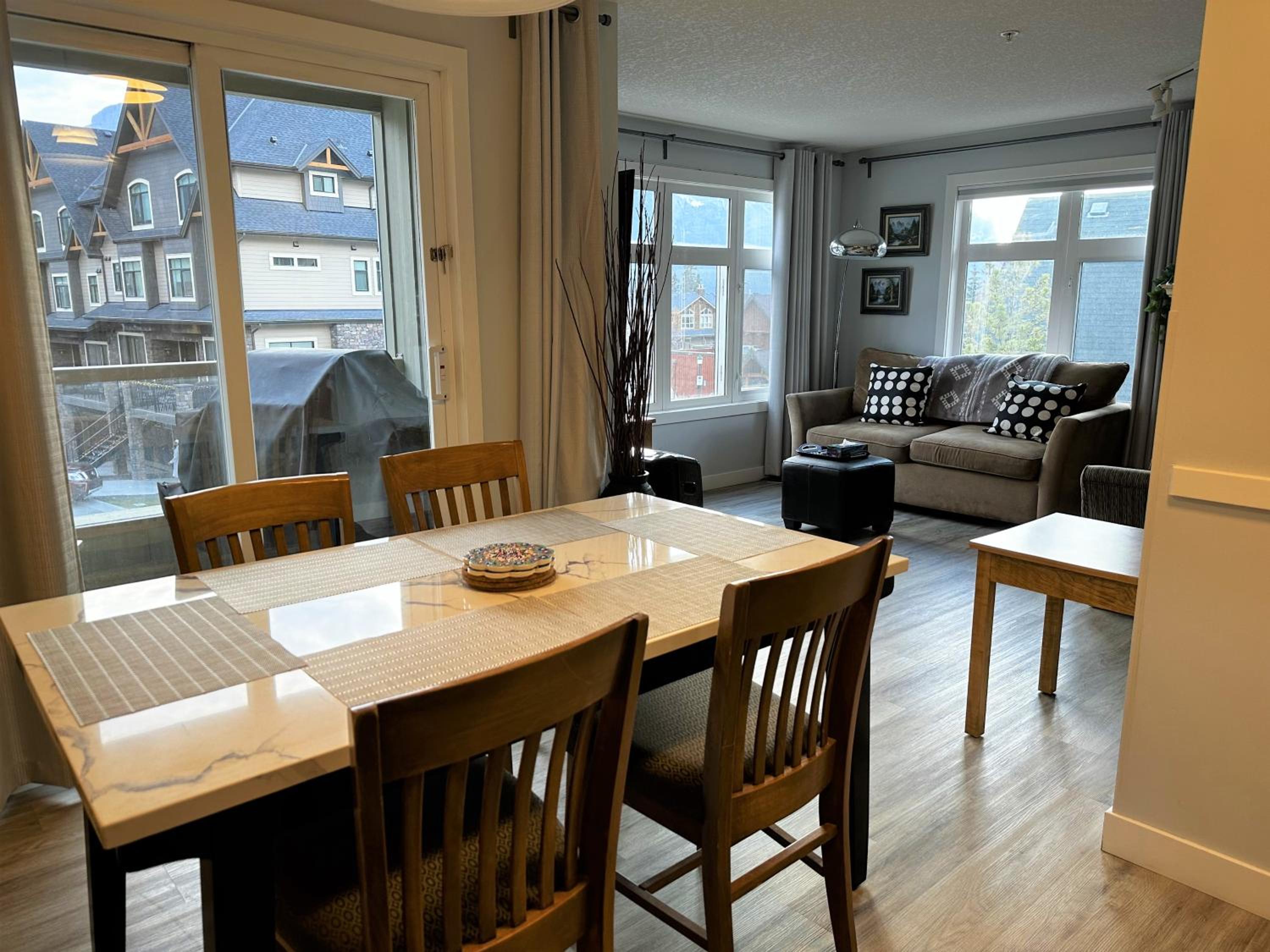 Windtower Lodge - Canmore