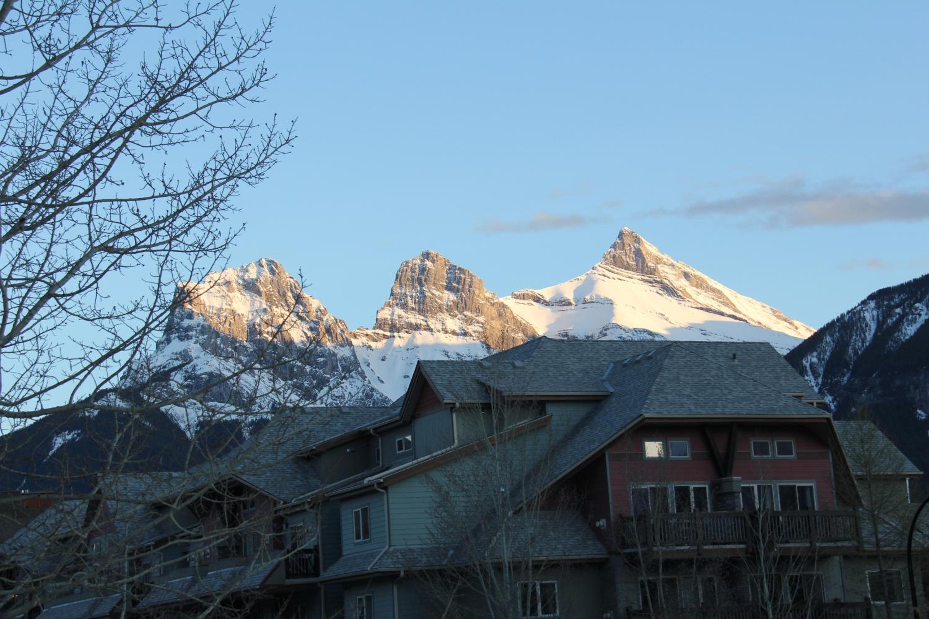 Windtower Lodge - Canmore