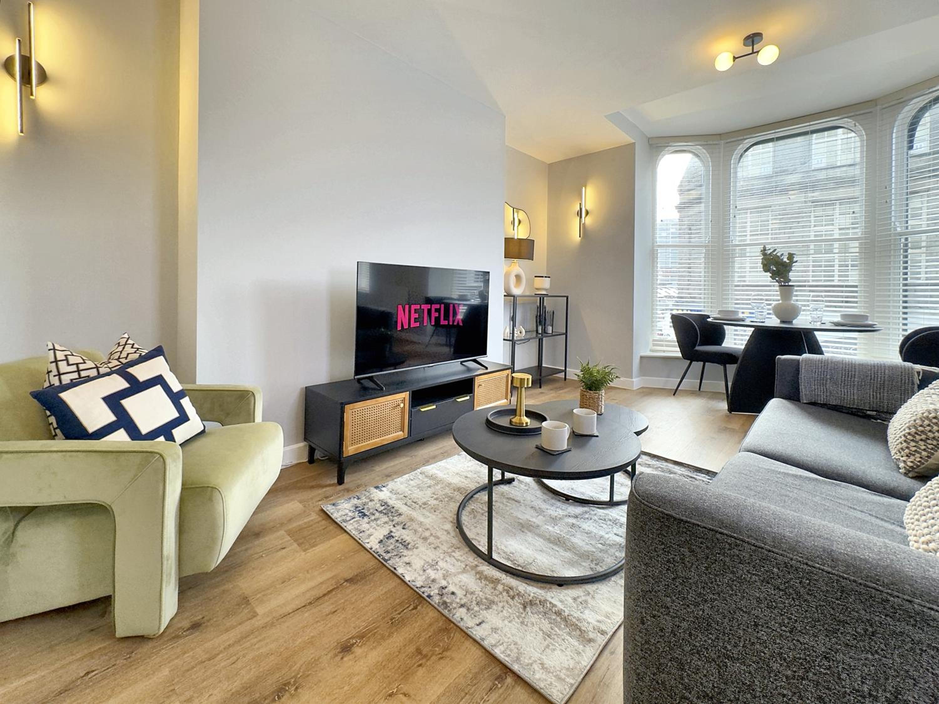 Harrogate House Apt 2 - Stylish Central Flat view 4
