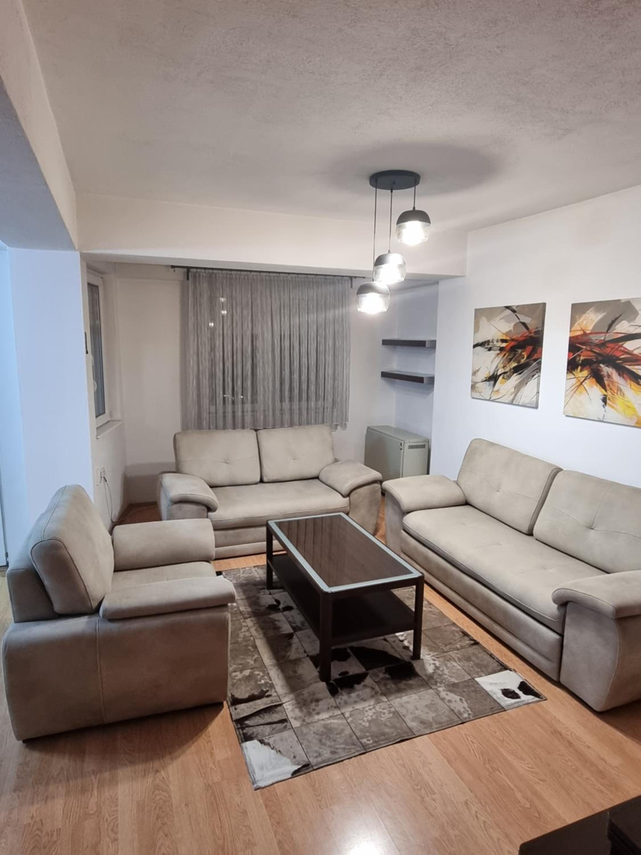 Cozy Central Apartment view 2