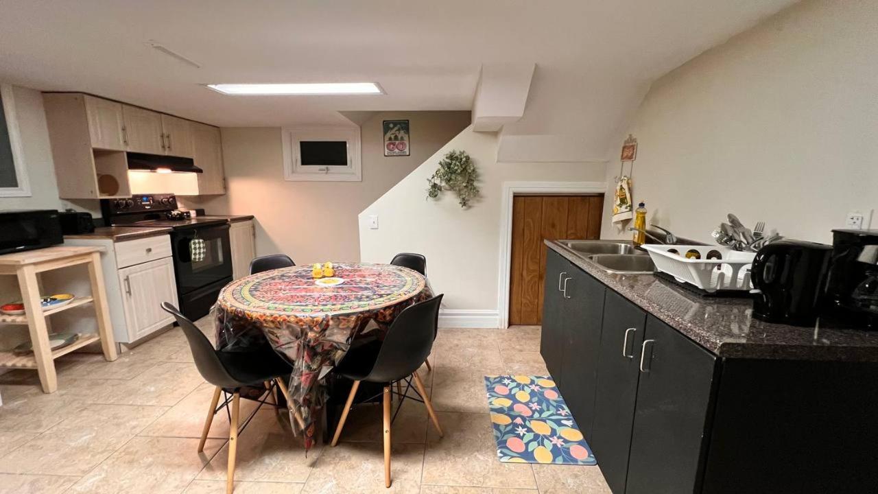 Affordable Downtown Private Rooms