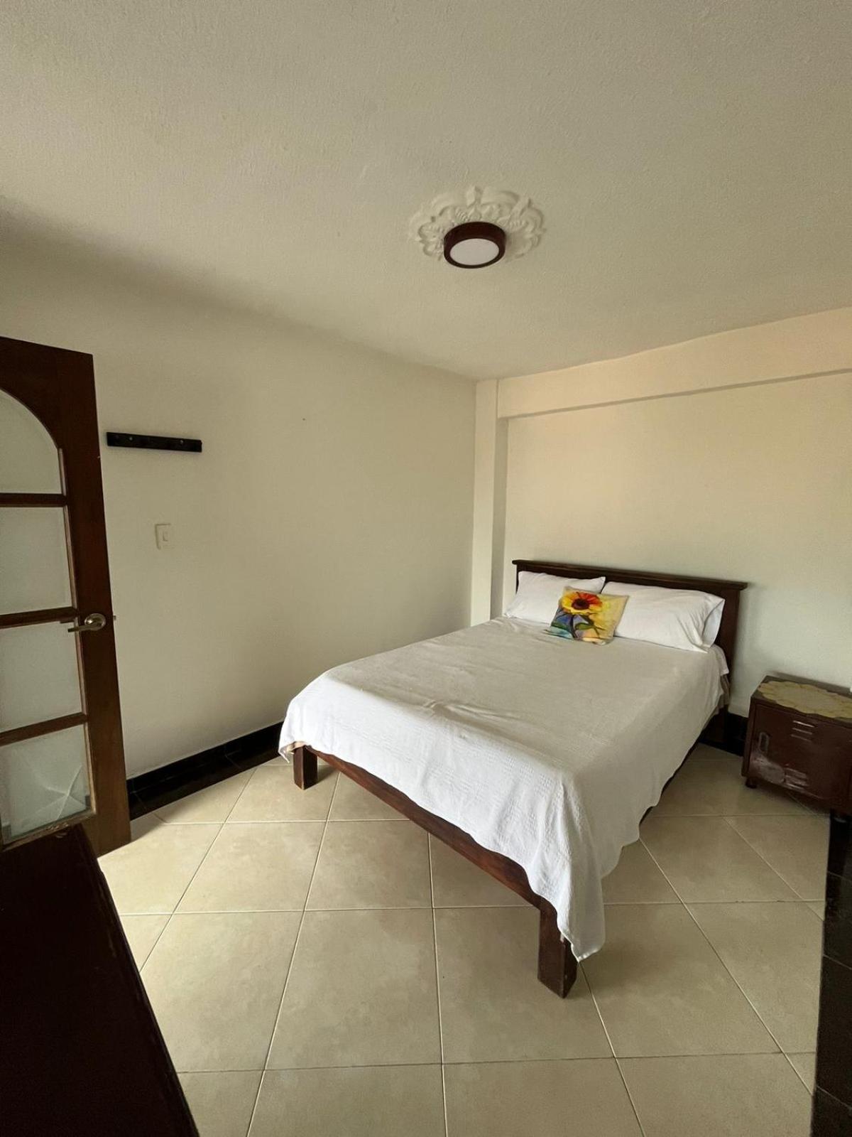 CASA CAMPESTRE EN LA VEGA A 1 HR DE BOGOTÁ