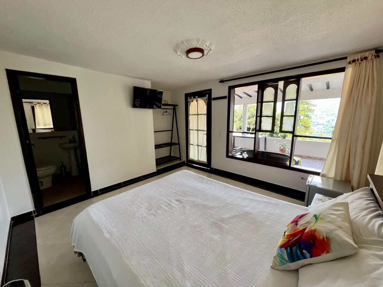 CASA CAMPESTRE EN LA VEGA A 1 HR DE BOGOTÁ