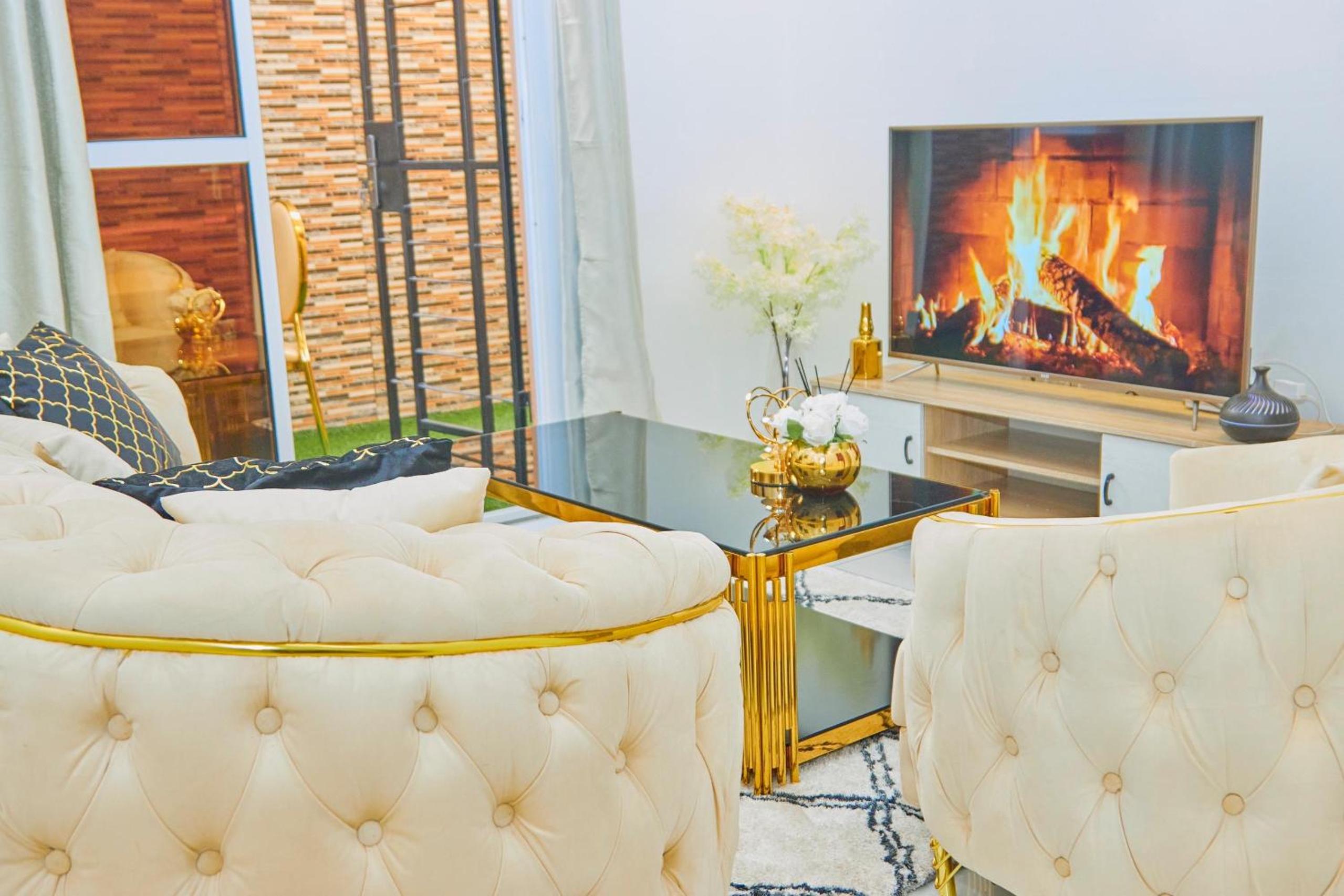 Magnifique Appartement Meublé 1 Chambre, Cuisine, Salon, 2 Toilets - Douala Logpom