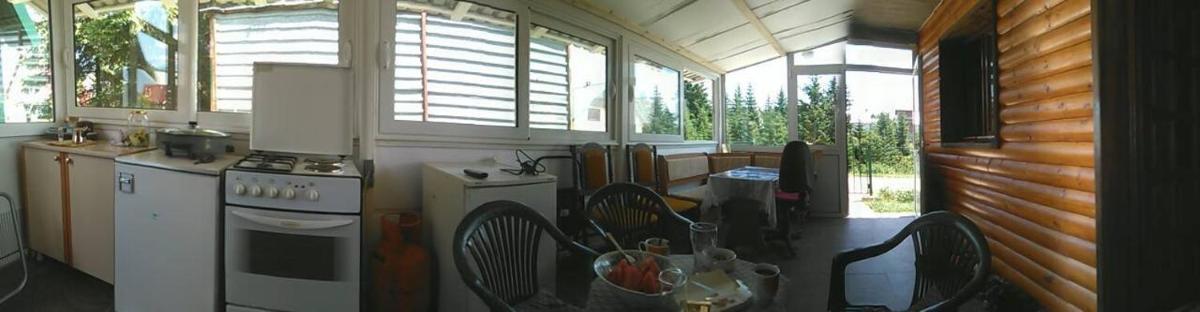 Hotel Apartments Zekovic - Image 1