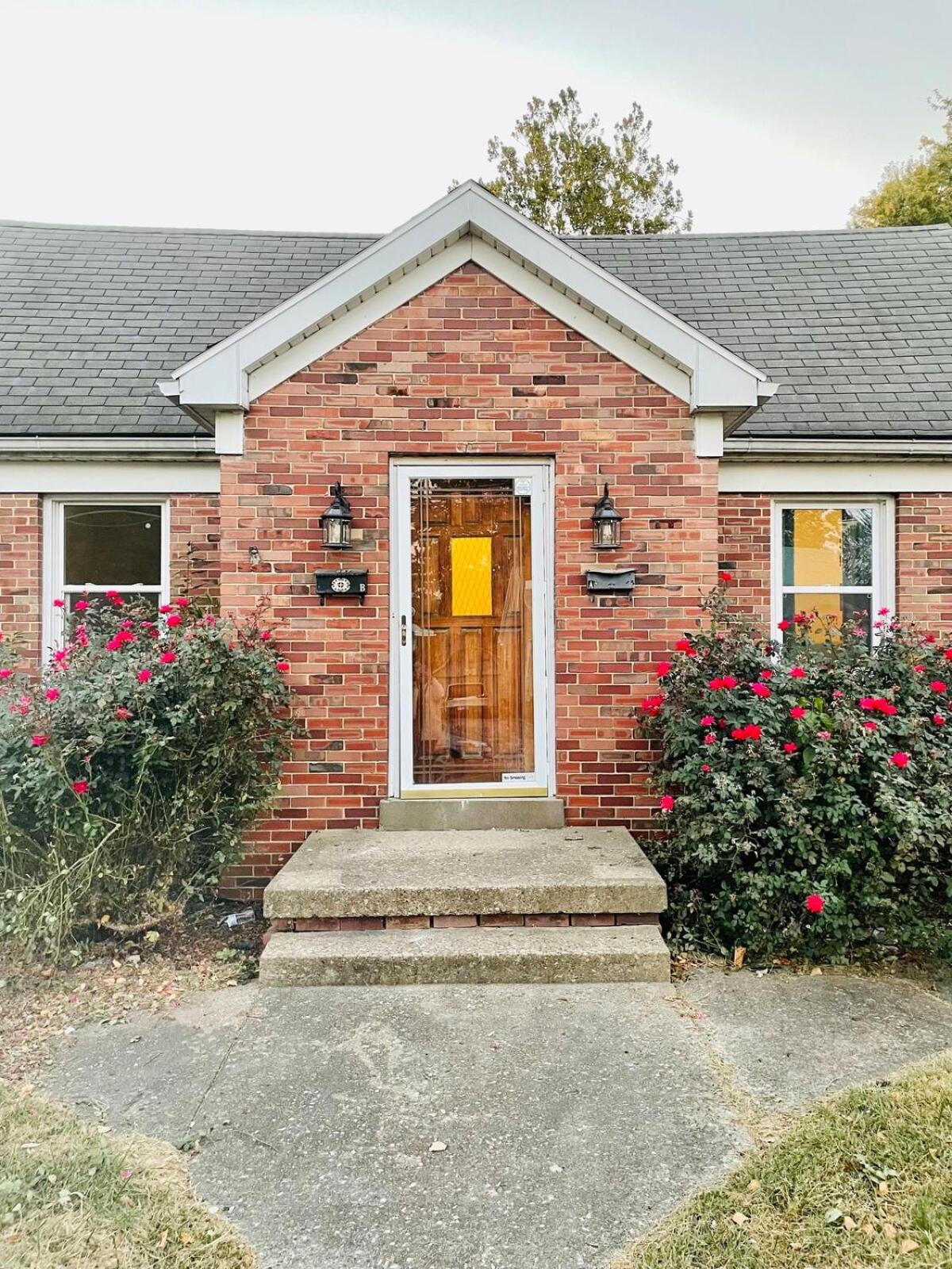 Hotel Centrally Located Apartment - Image 1