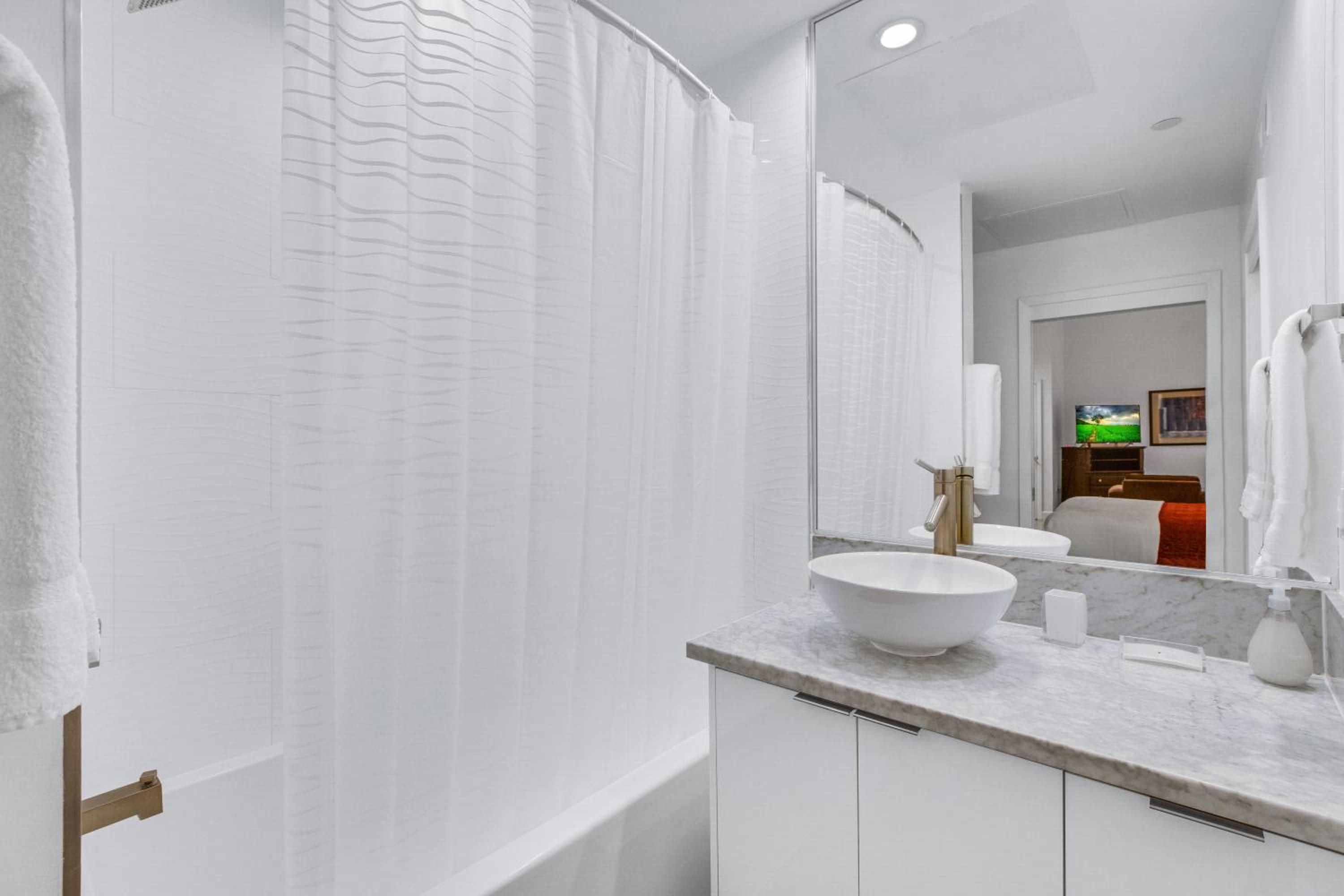 One Lux Stay HWH Downtown Los Angeles