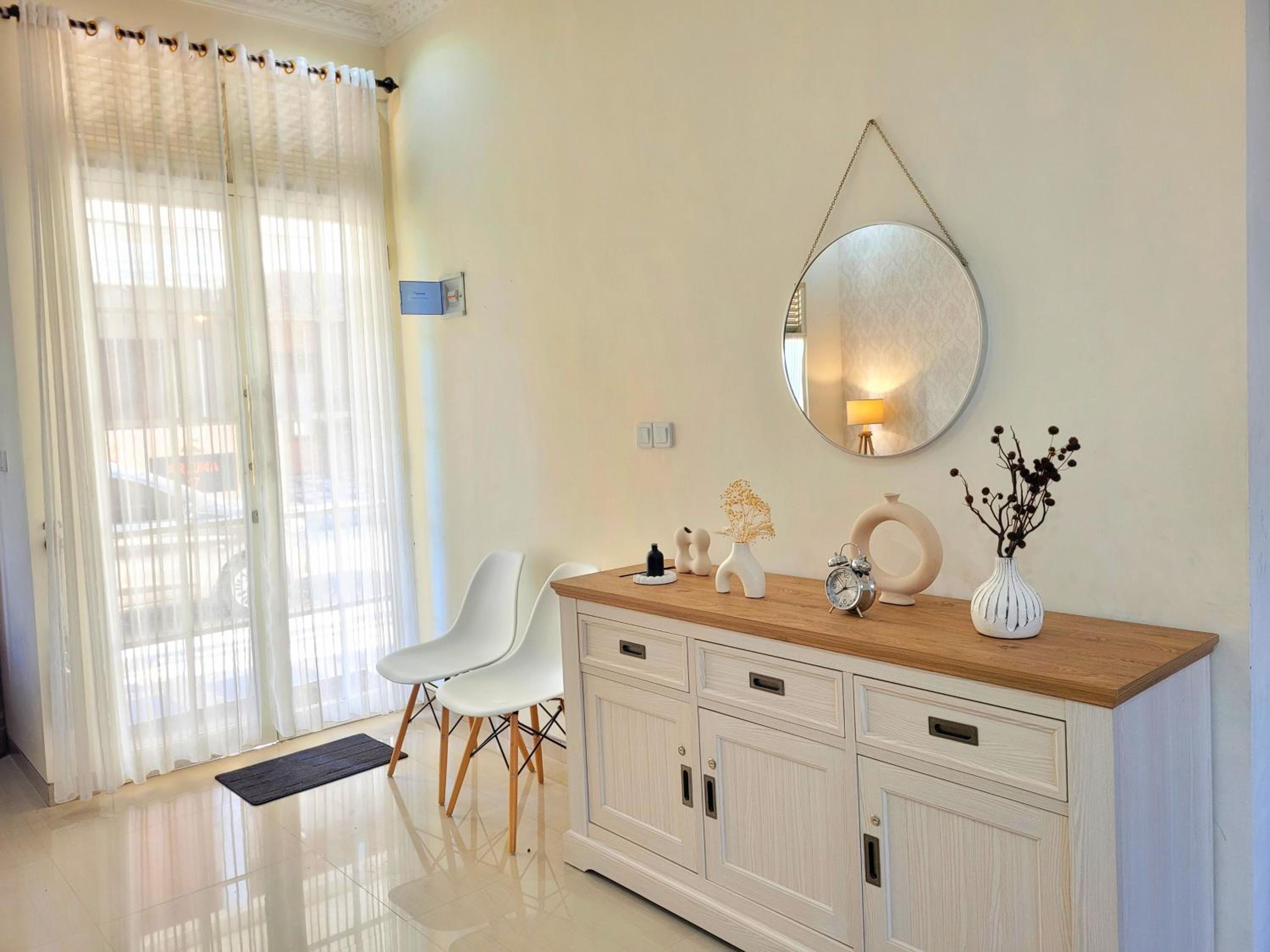 MG'S Villa view 5