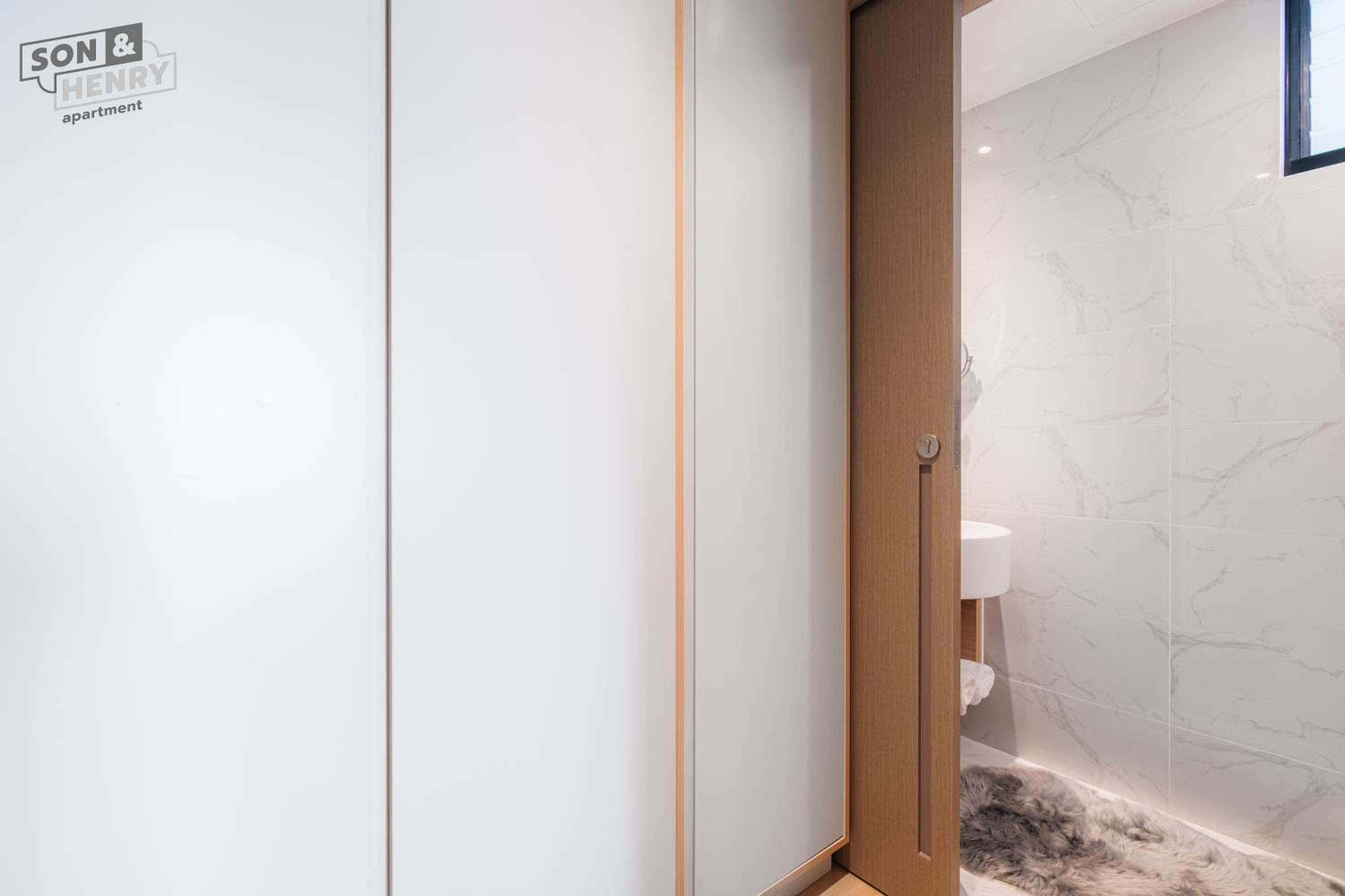 Son&Henry Zenity District 1