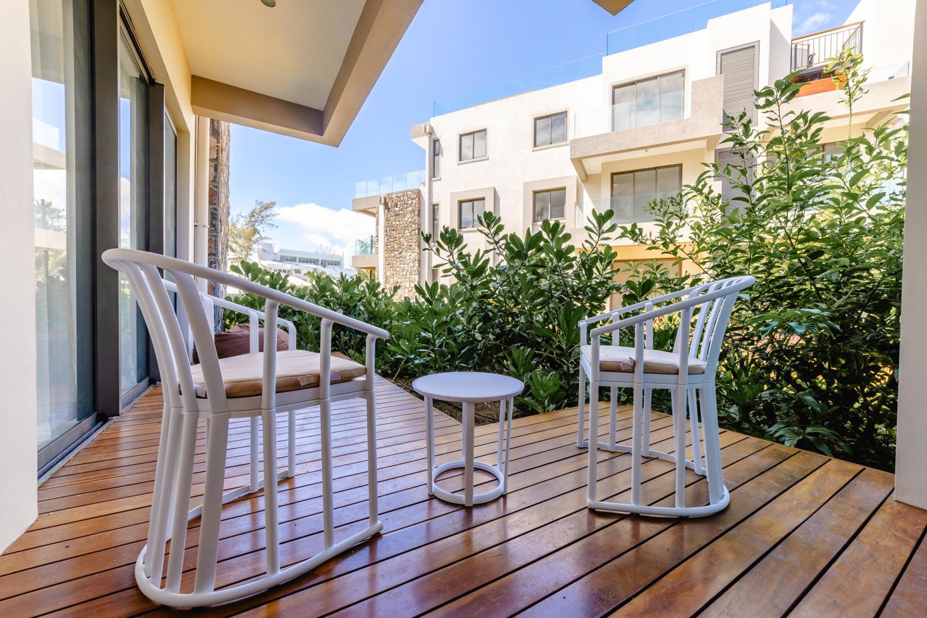 Apartment Beachfront Ocean Terraces Residence, Poste Lafayette-Apt-C2 view 4