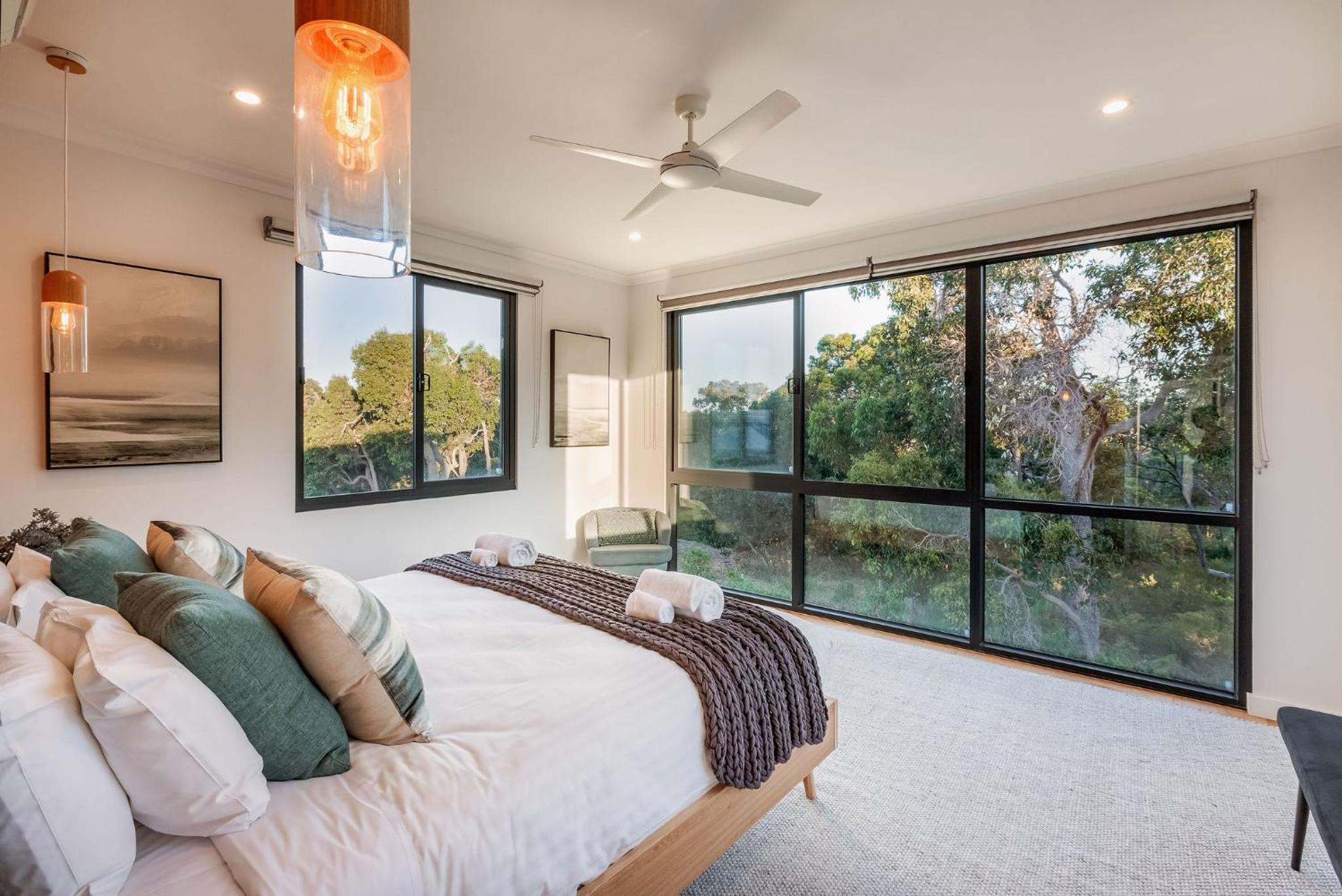 Eagle Rise Plus Studio