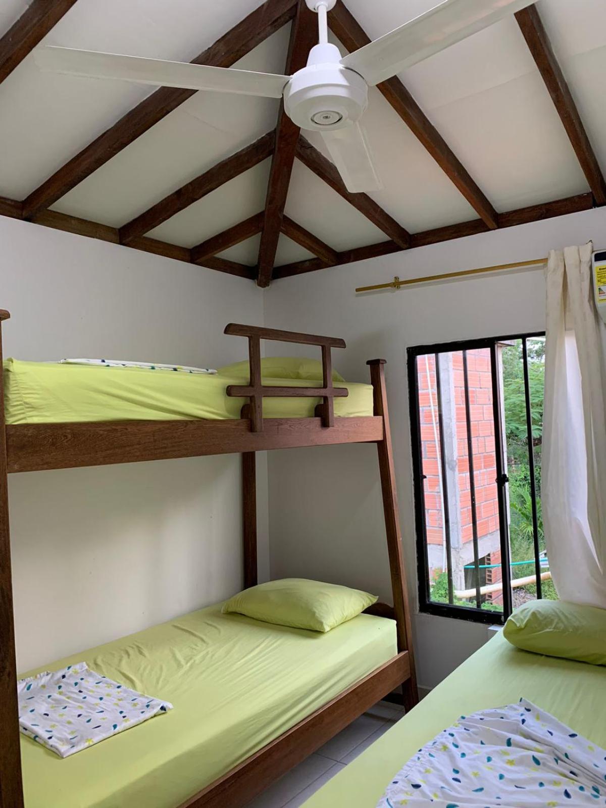 CABAÑA CAMPESTRE VILLA GILMA - COMPLETA PARA GRUPOS Y FAMILIA - Arboletes