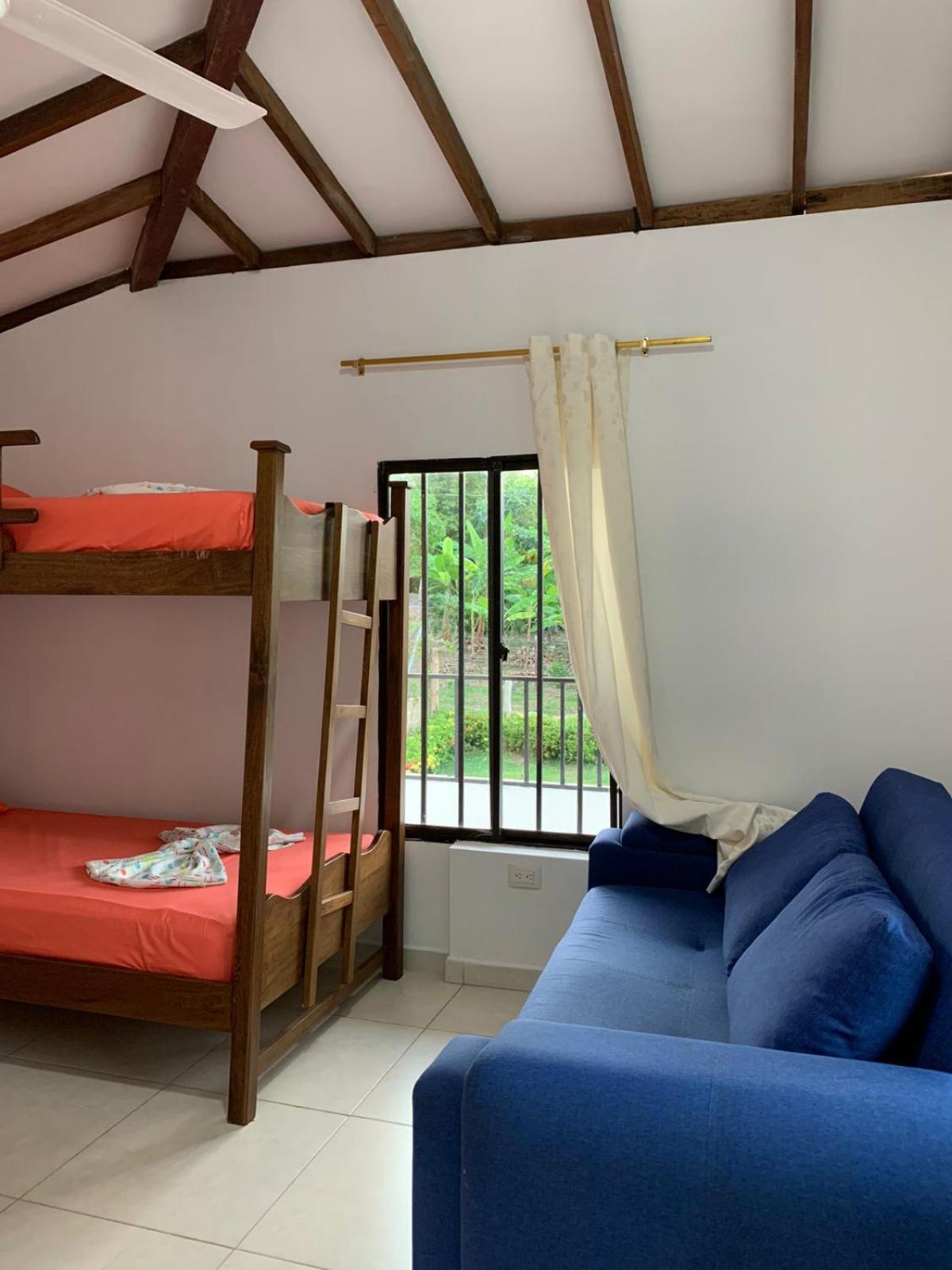 CABAÑA CAMPESTRE VILLA GILMA - COMPLETA PARA GRUPOS Y FAMILIA - Arboletes