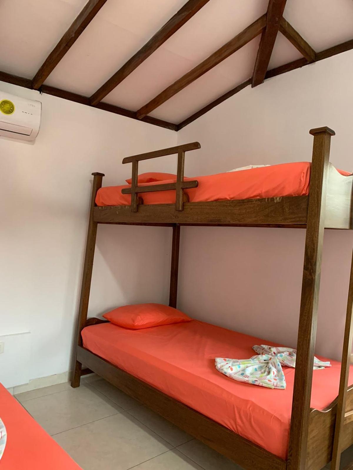 CABAÑA CAMPESTRE VILLA GILMA - COMPLETA PARA GRUPOS Y FAMILIA - Arboletes