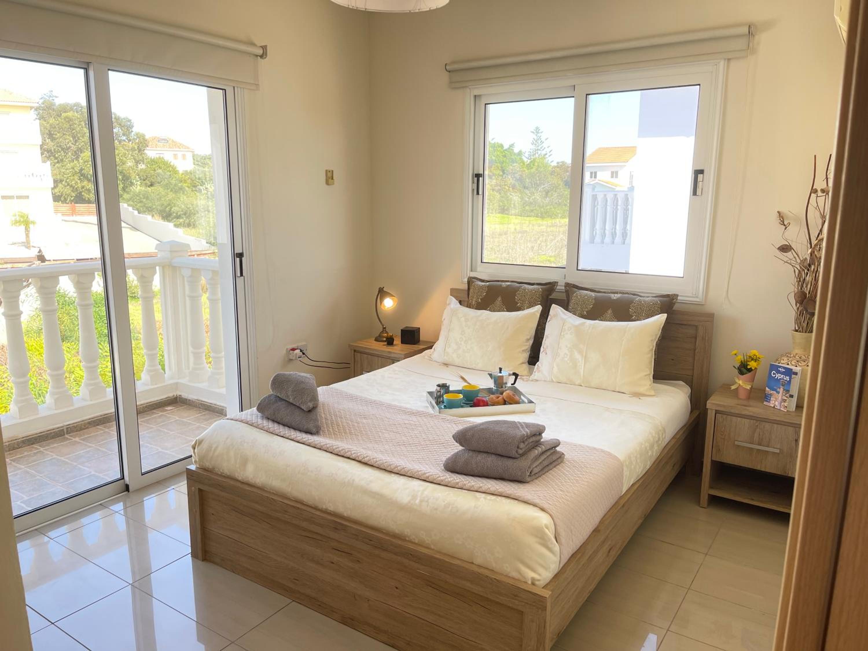 villa Rugiada in front Nissi beach with pool & Sea view
