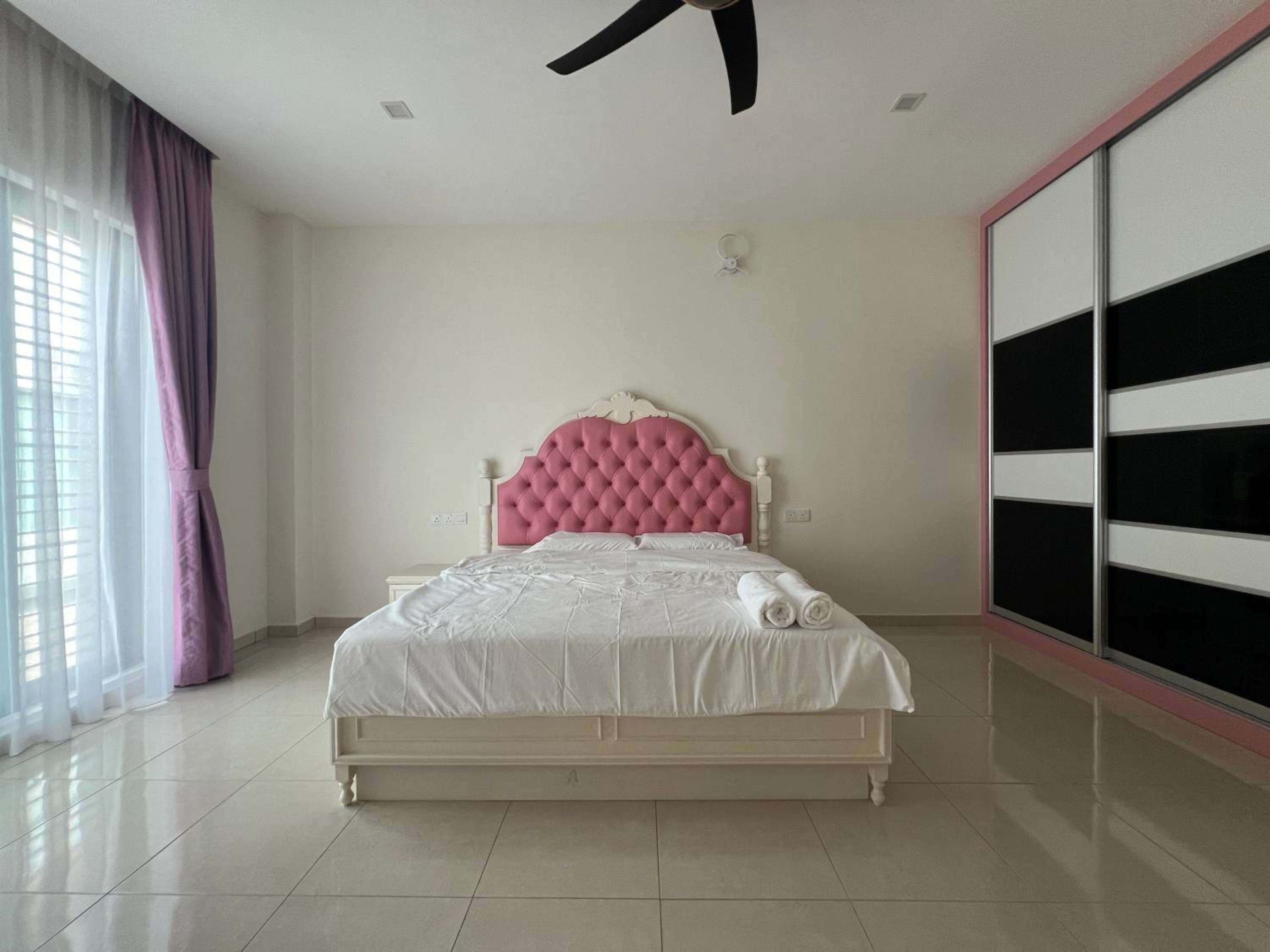 Bichrome Marina Island Private Villa Pangkor Lumut photo 7
