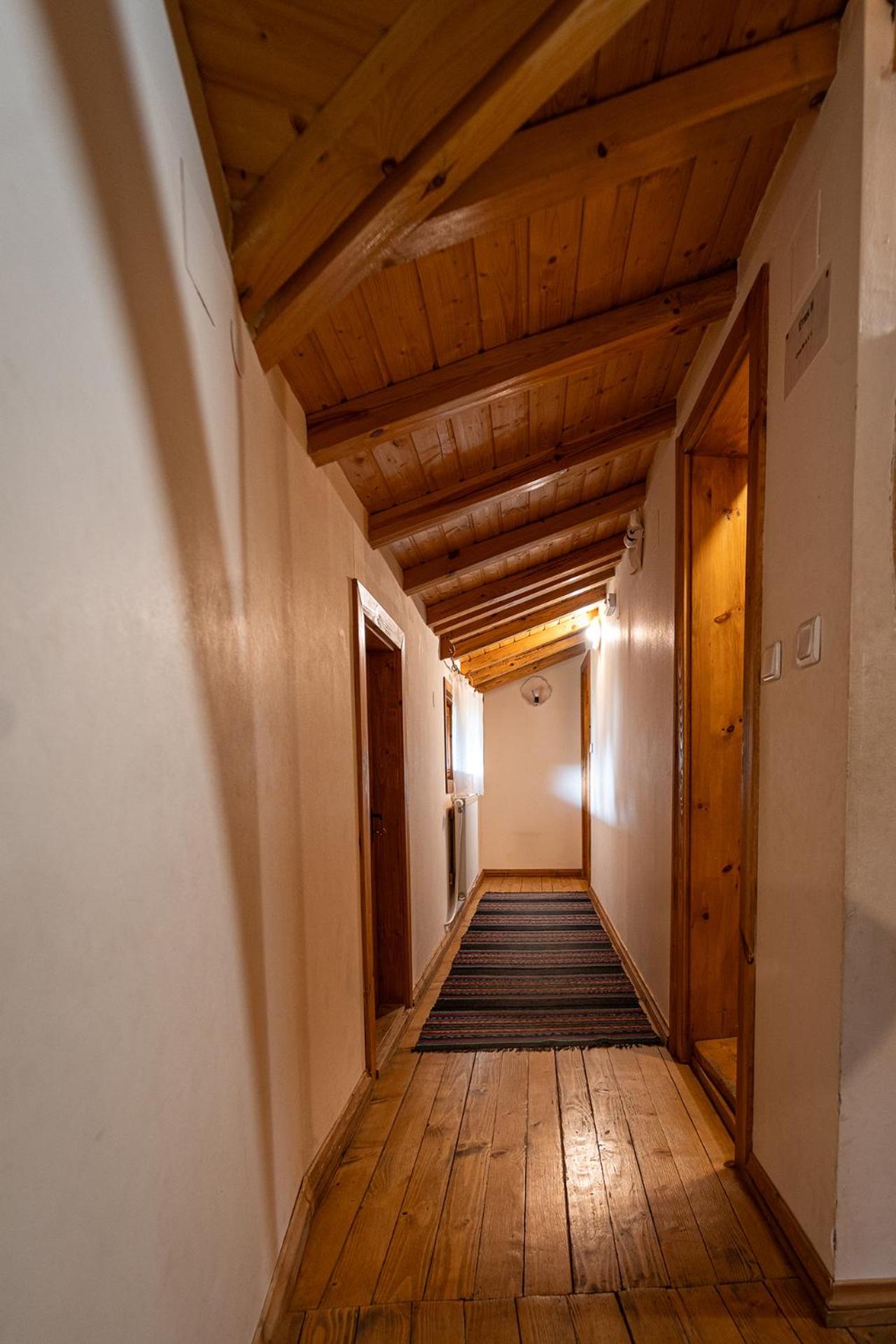 Kandaphery Guest Houses