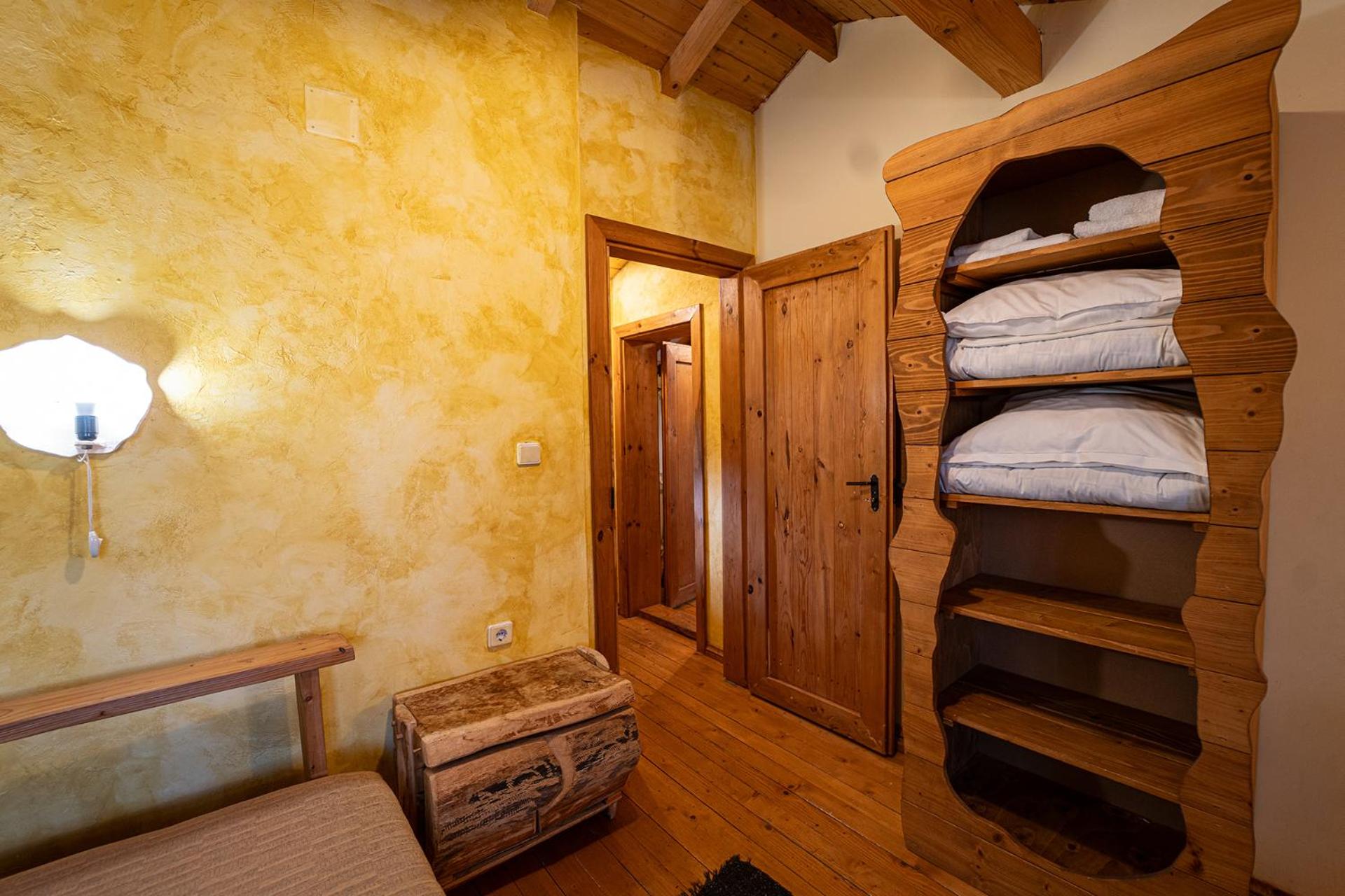 Kandaphery Guest Houses