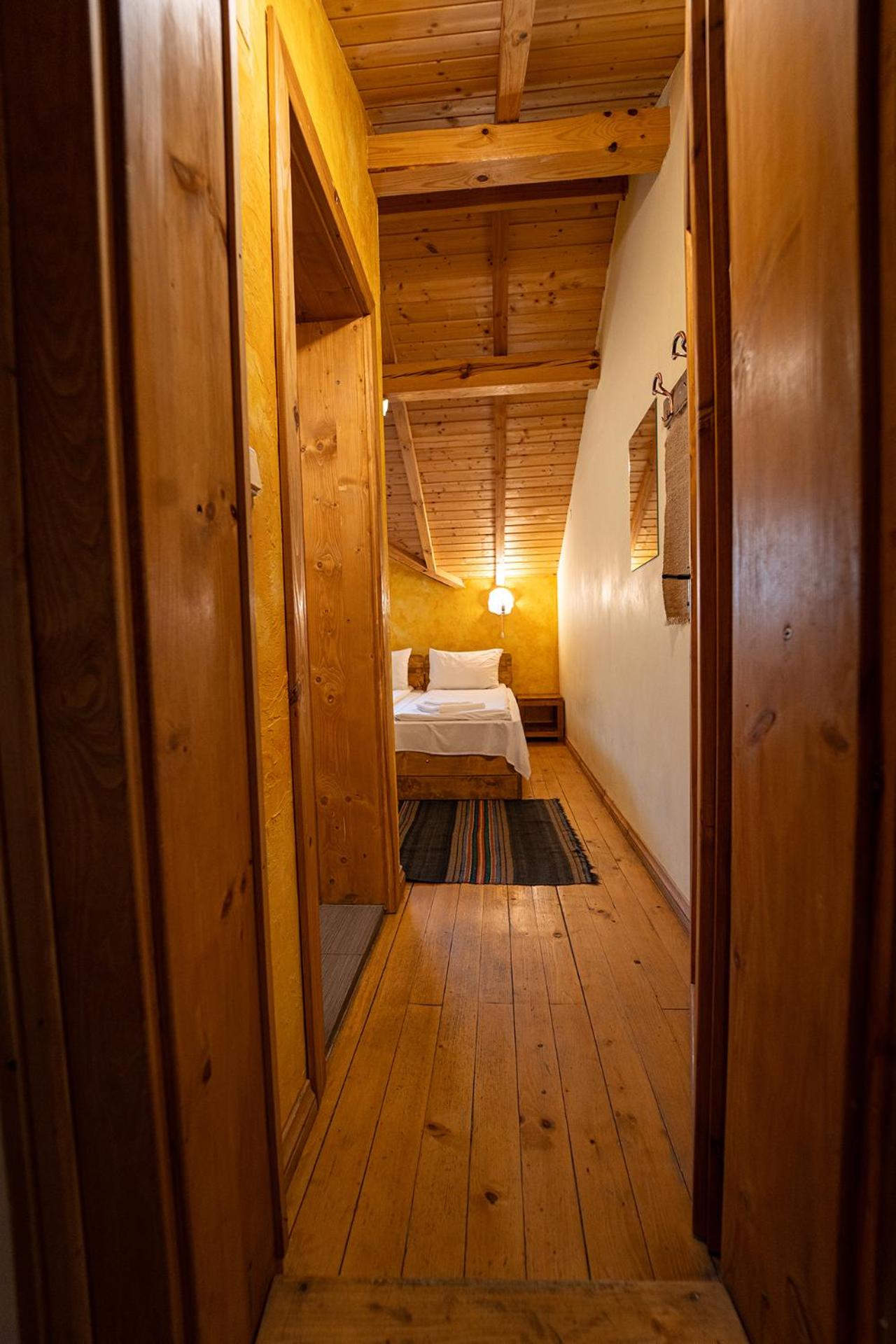 Kandaphery Guest Houses