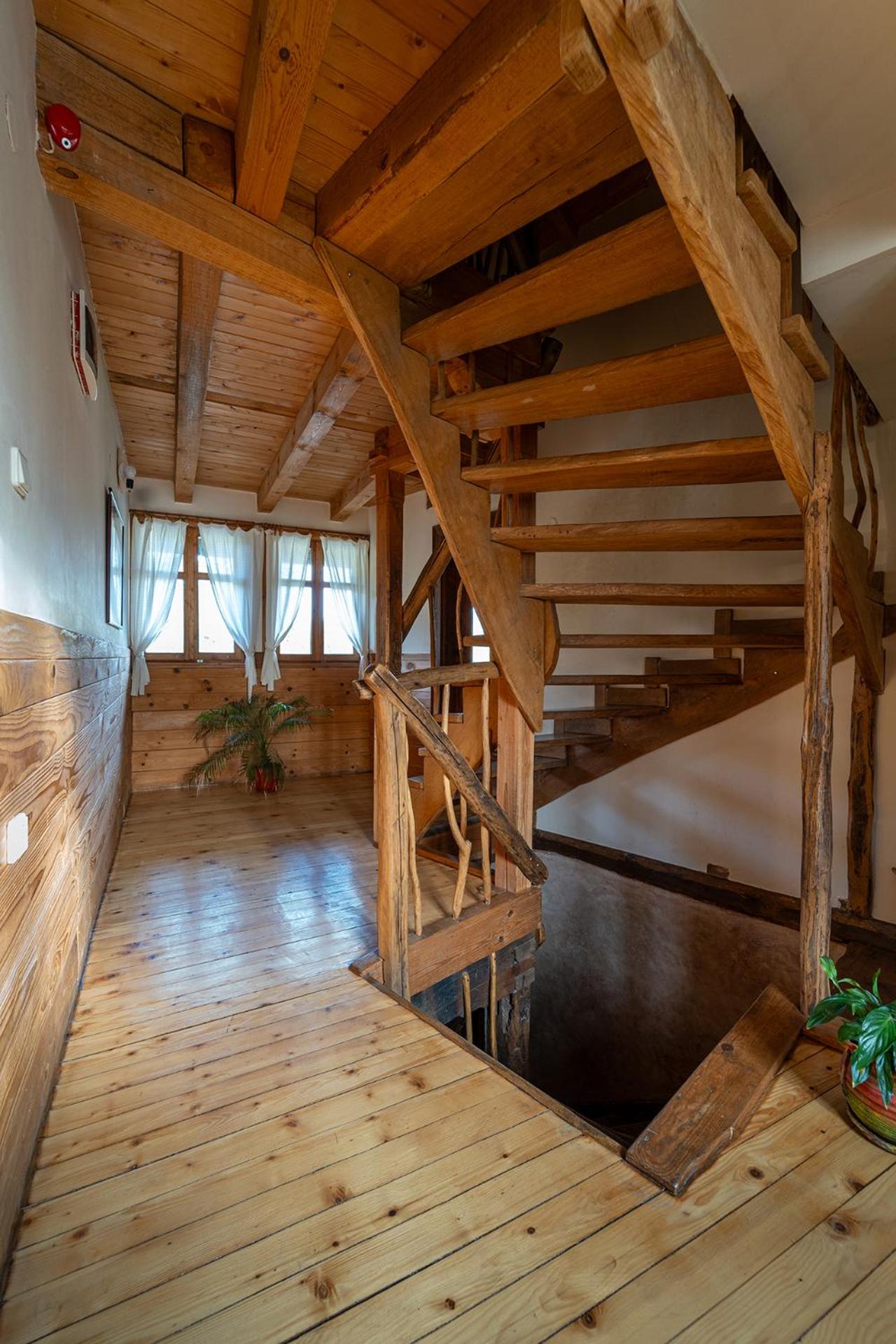 Kandaphery Guest Houses