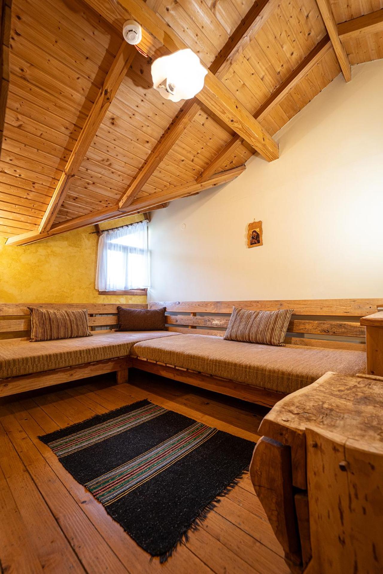 Kandaphery Guest Houses